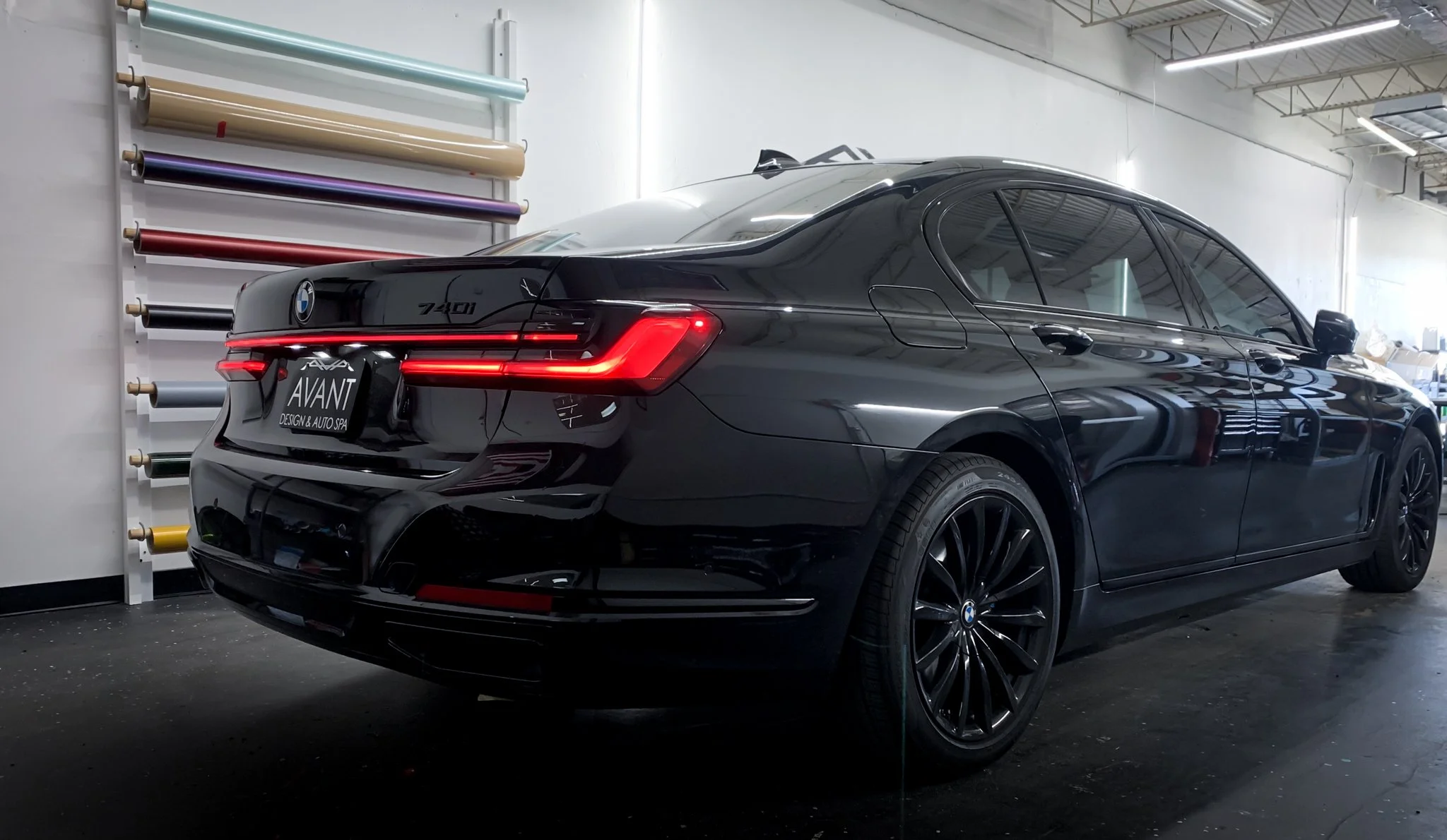 BMW 740i