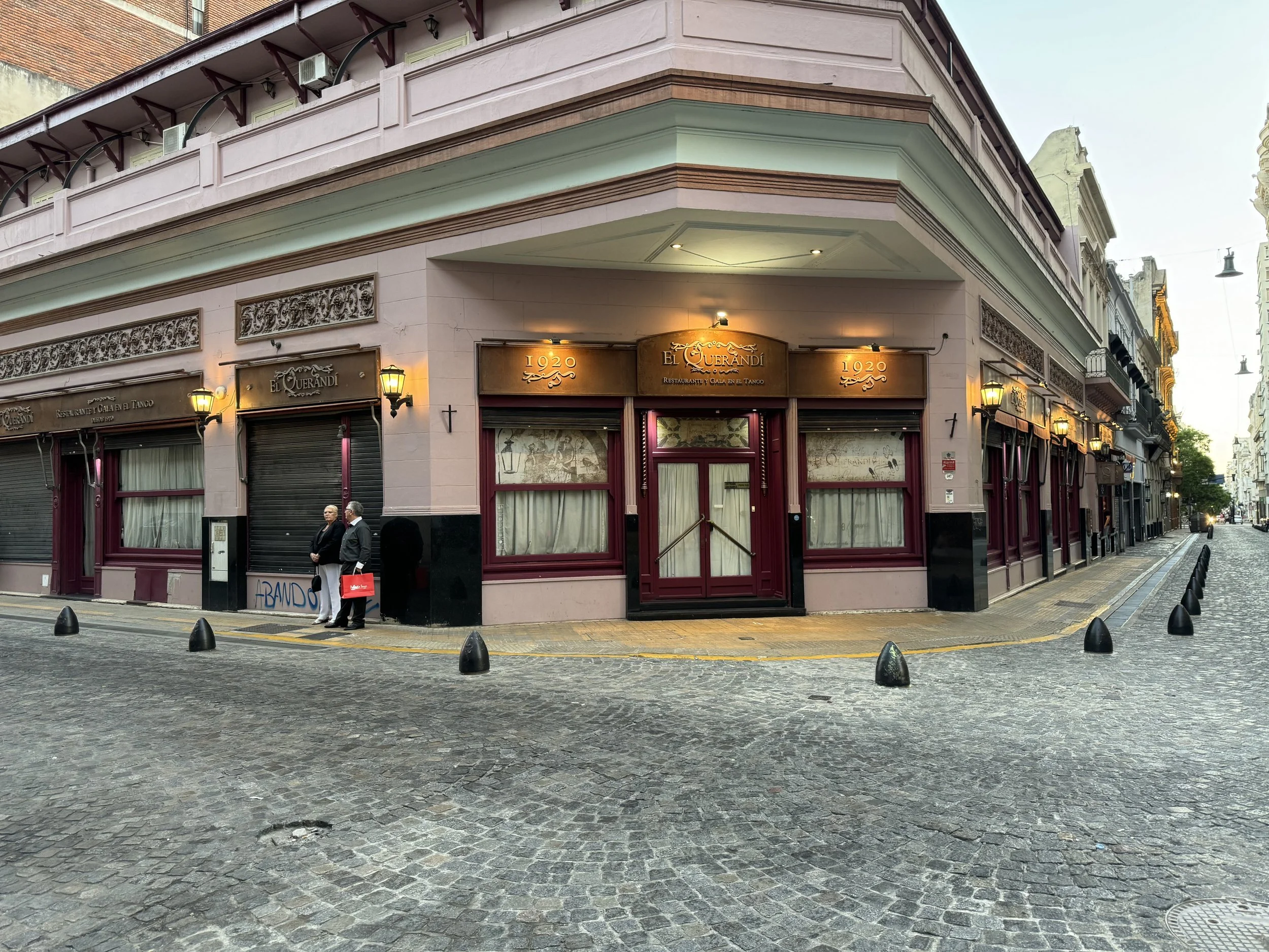 Querandi Street Entrance