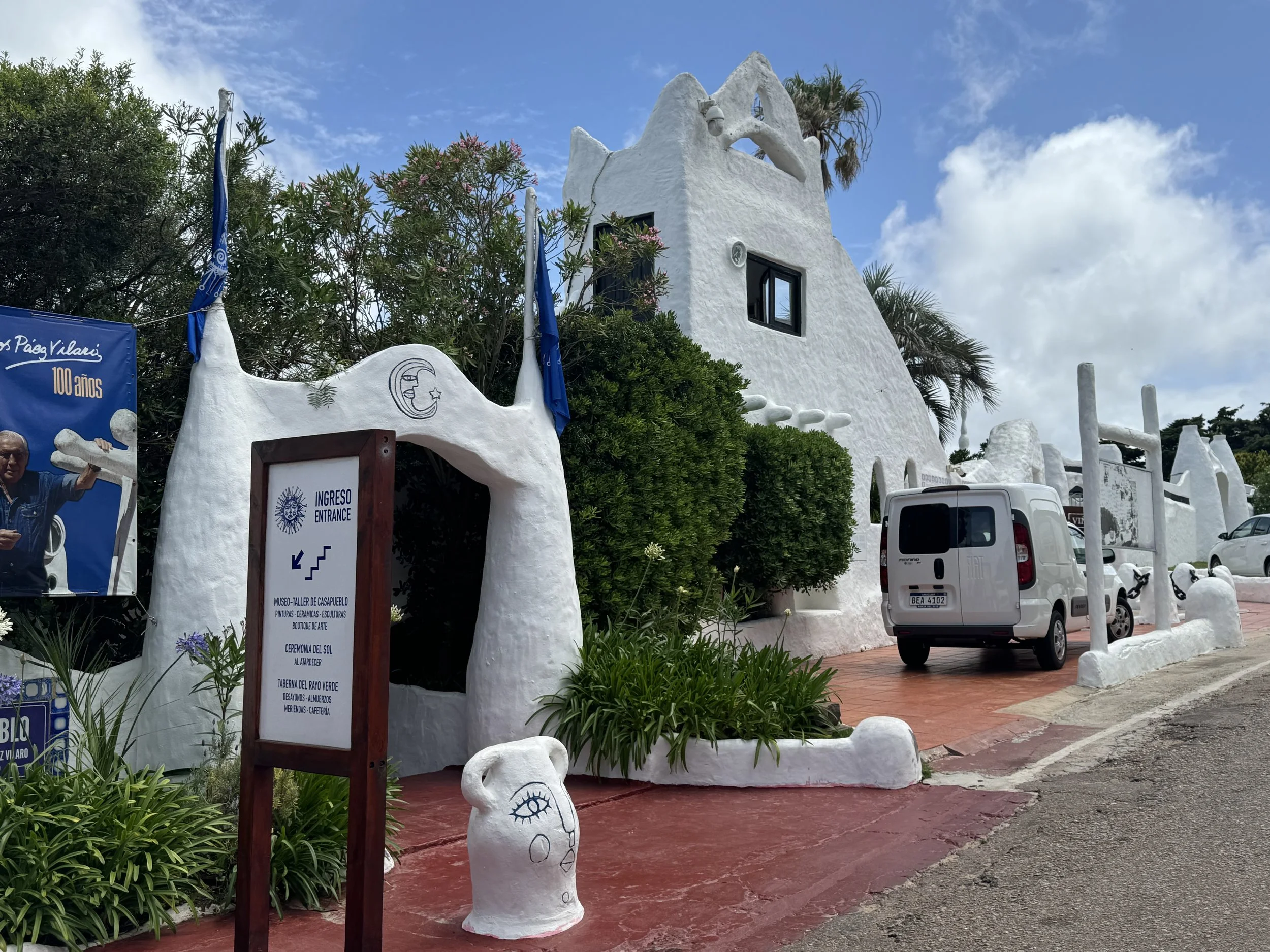 Casa Blanca entrance