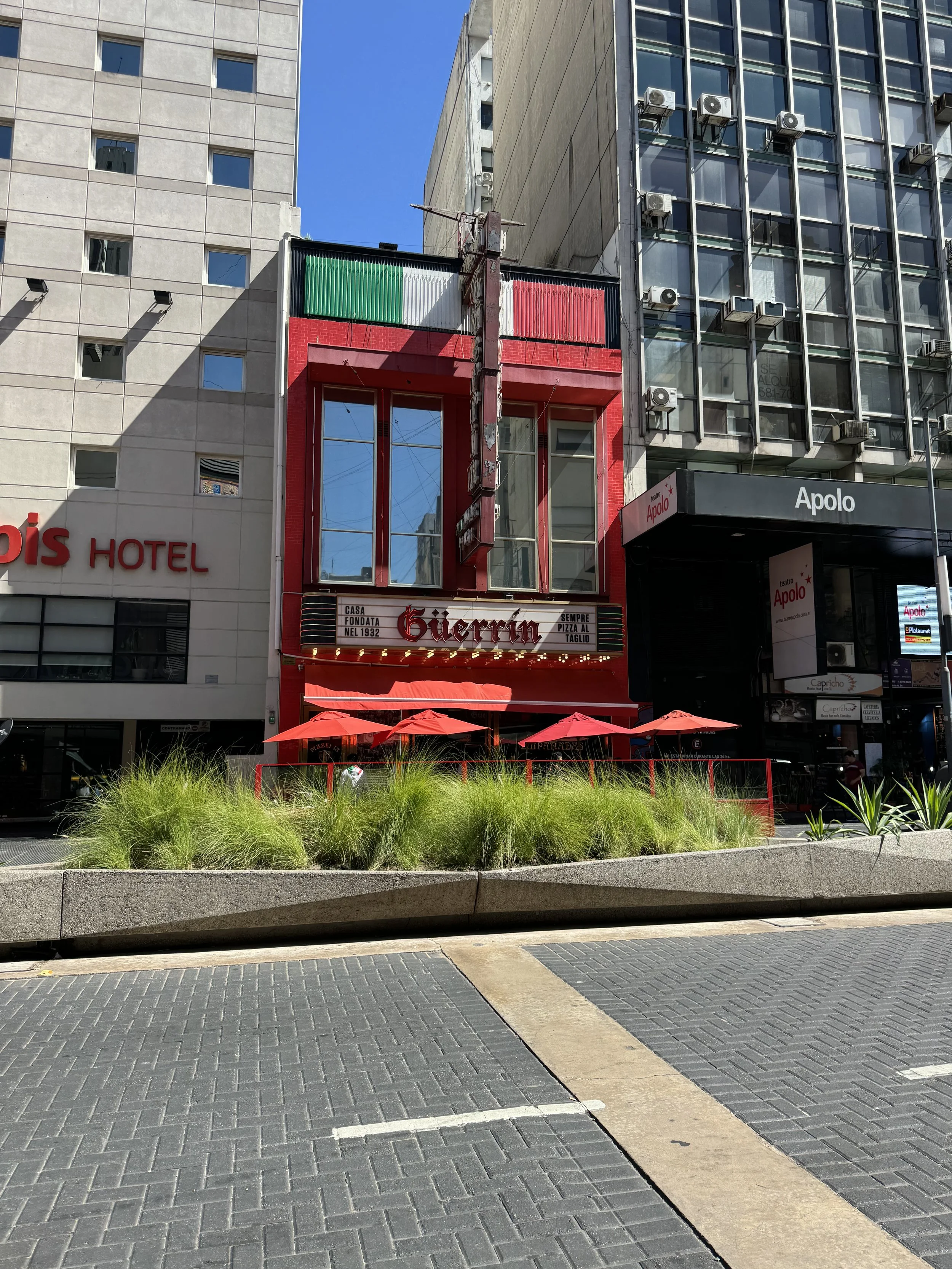 Güerrin Pizza Street View