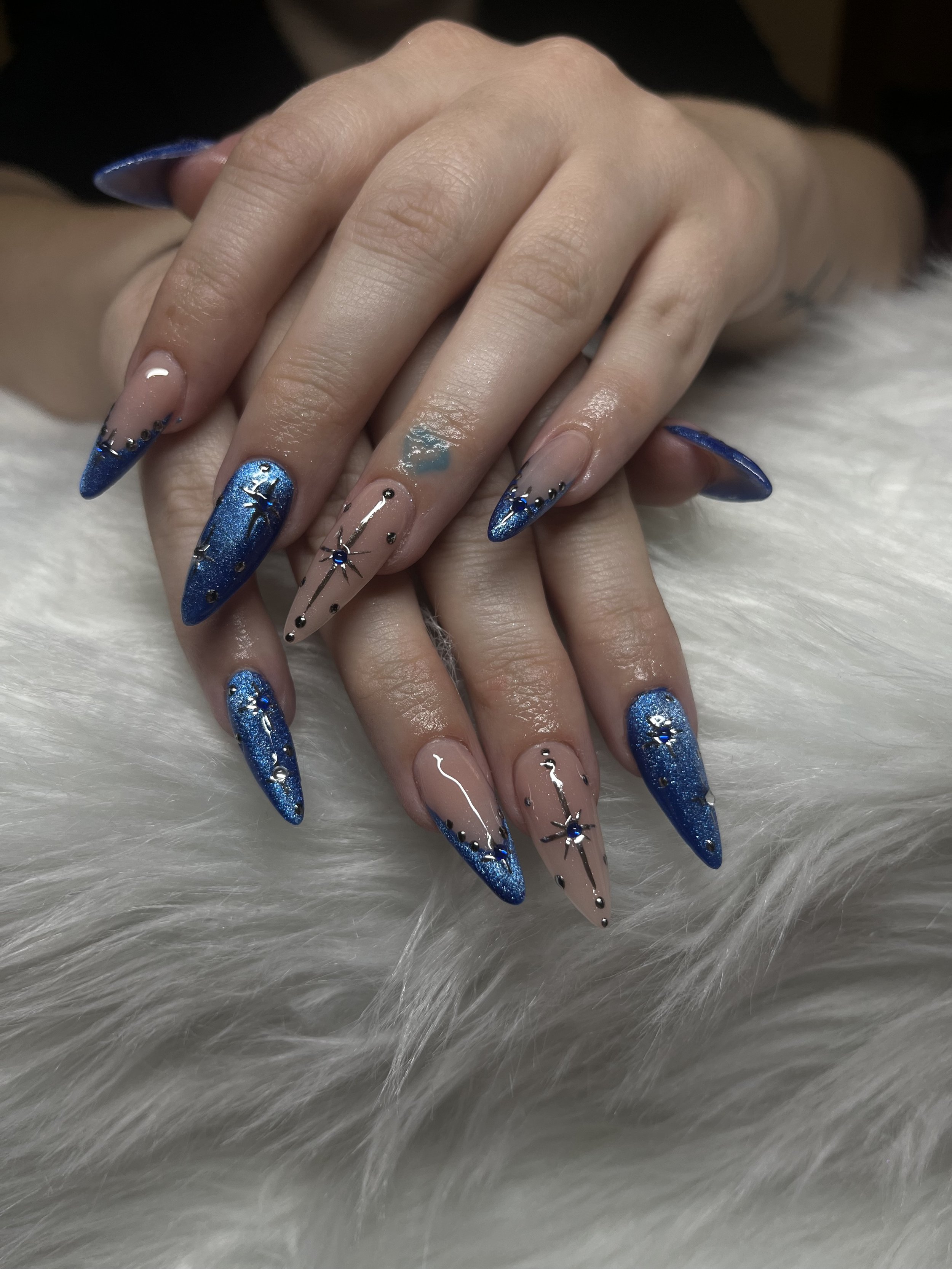 Acrylic Cat Eye Polish Nails, Blue Cat Eye Nails done by private nail technician in Winnetka