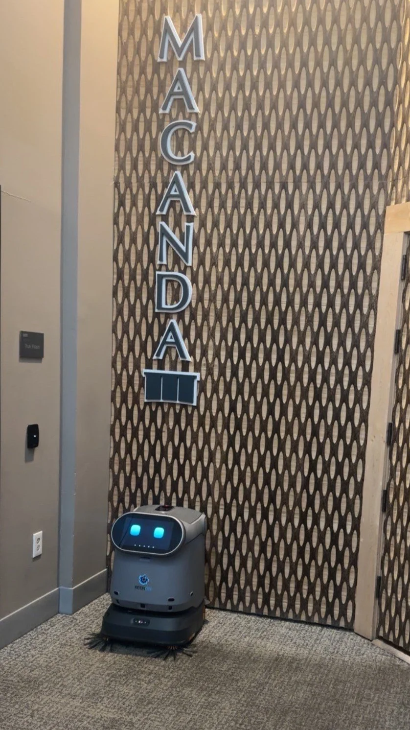 The Boss Went Fine Dining… Macanda Was a Different Animal