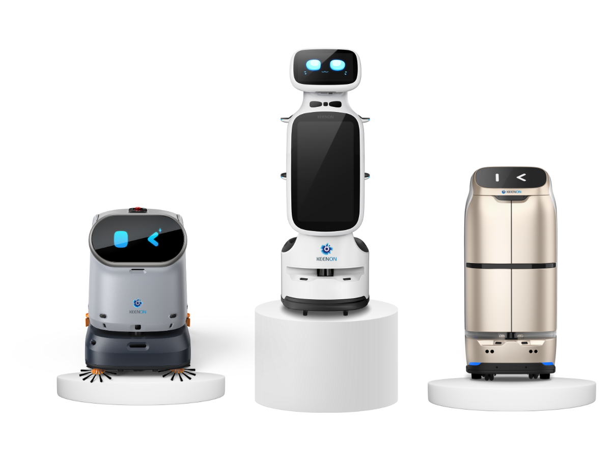 Robotic cleaning and delivery solutions operating inside healthcare facilities