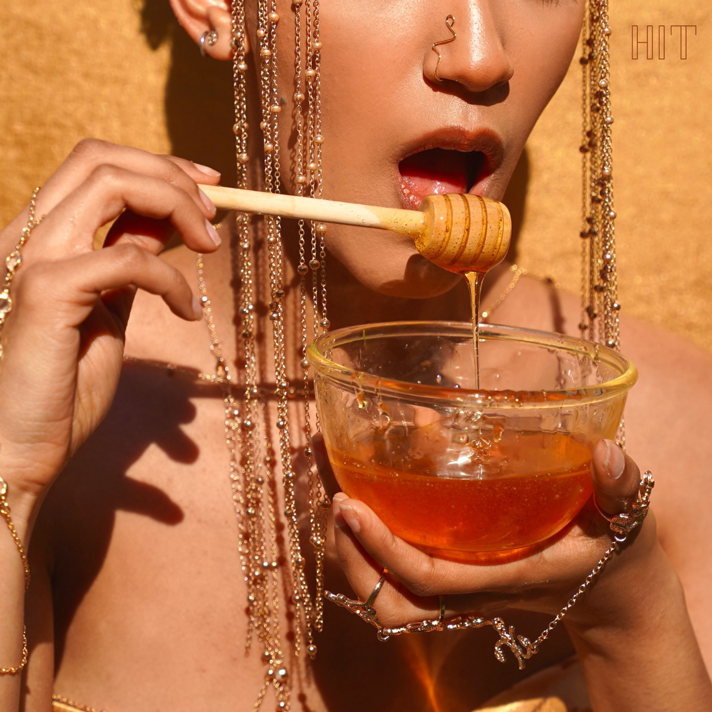 Helen, independent pop artist