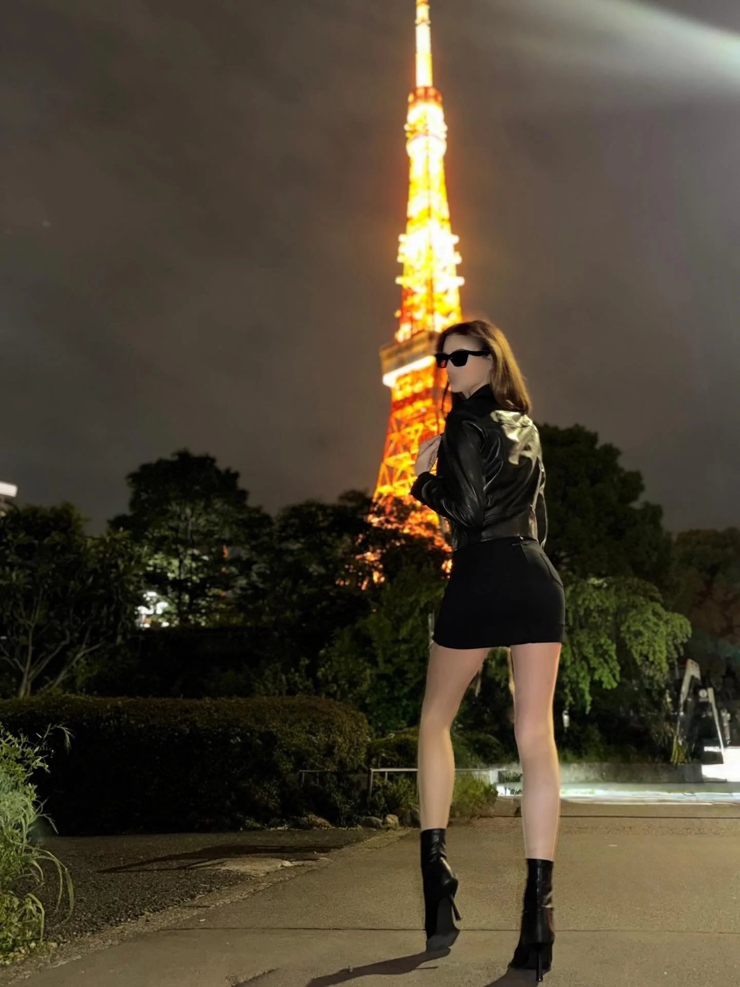 Under the neon gaze of Tokyo Tower 🗼