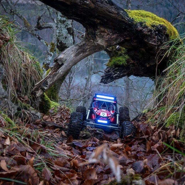 Gilimon With Light Bars