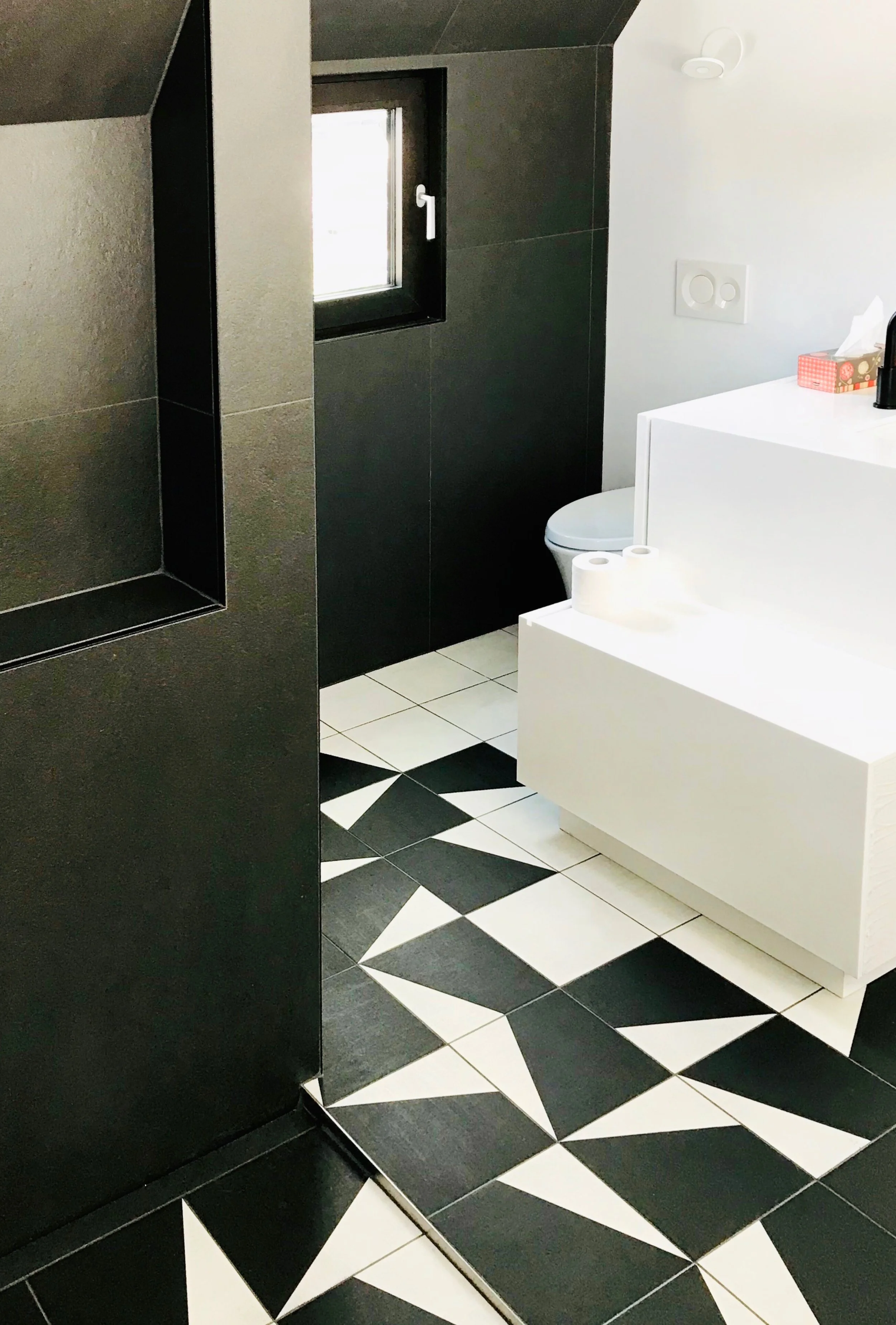 Town of Mont-Royal (TMR) Residence - Designer-led Ensuite Bathroom Renovation