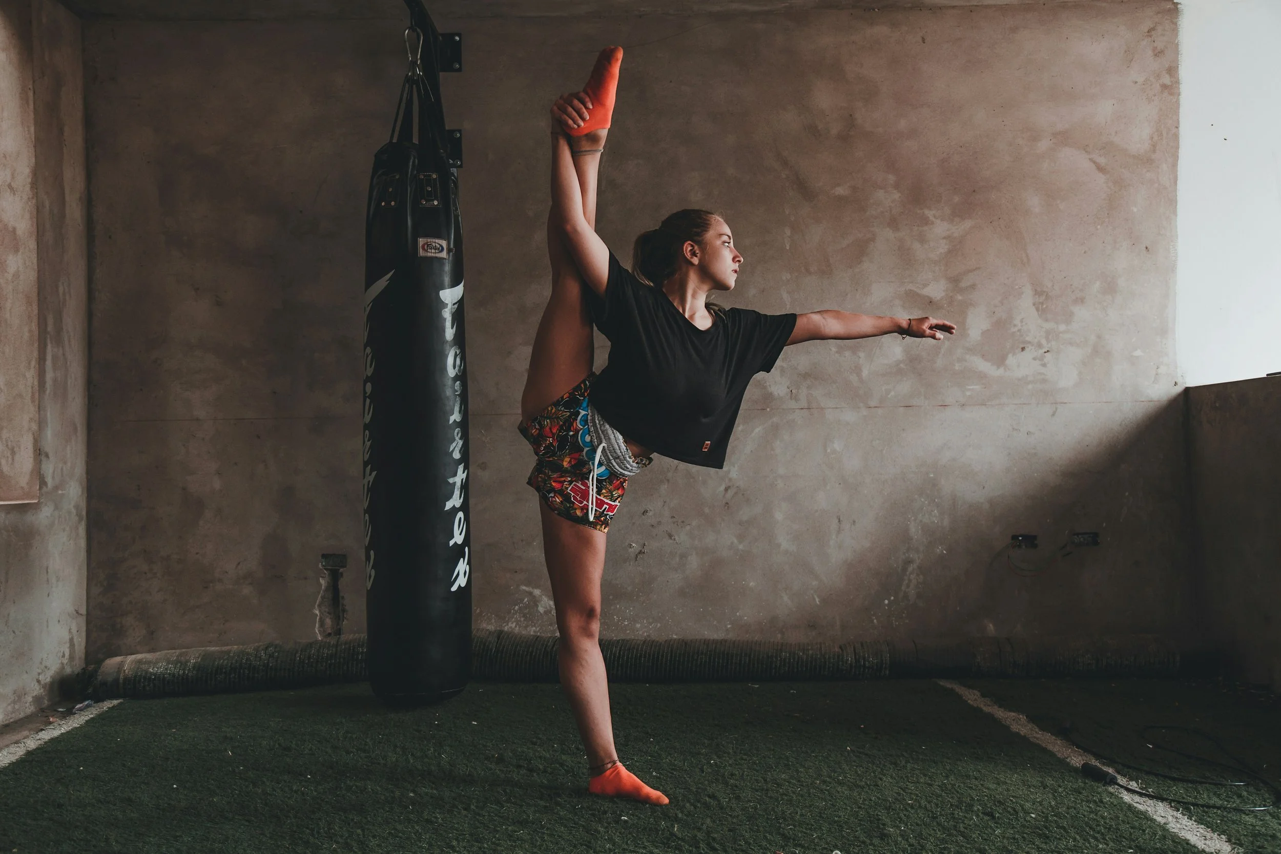 Photo by <a href="https://unsplash.com/@joelvalve?utm_source=unsplash&utm_medium=referral&utm_content=creditCopyText">JoelValve</a> on <a href="https://unsplash.com/photos/woman-doing-split-while-standing-on-one-leg-eWAK-rslNn0?utm_source=unsplash&ut