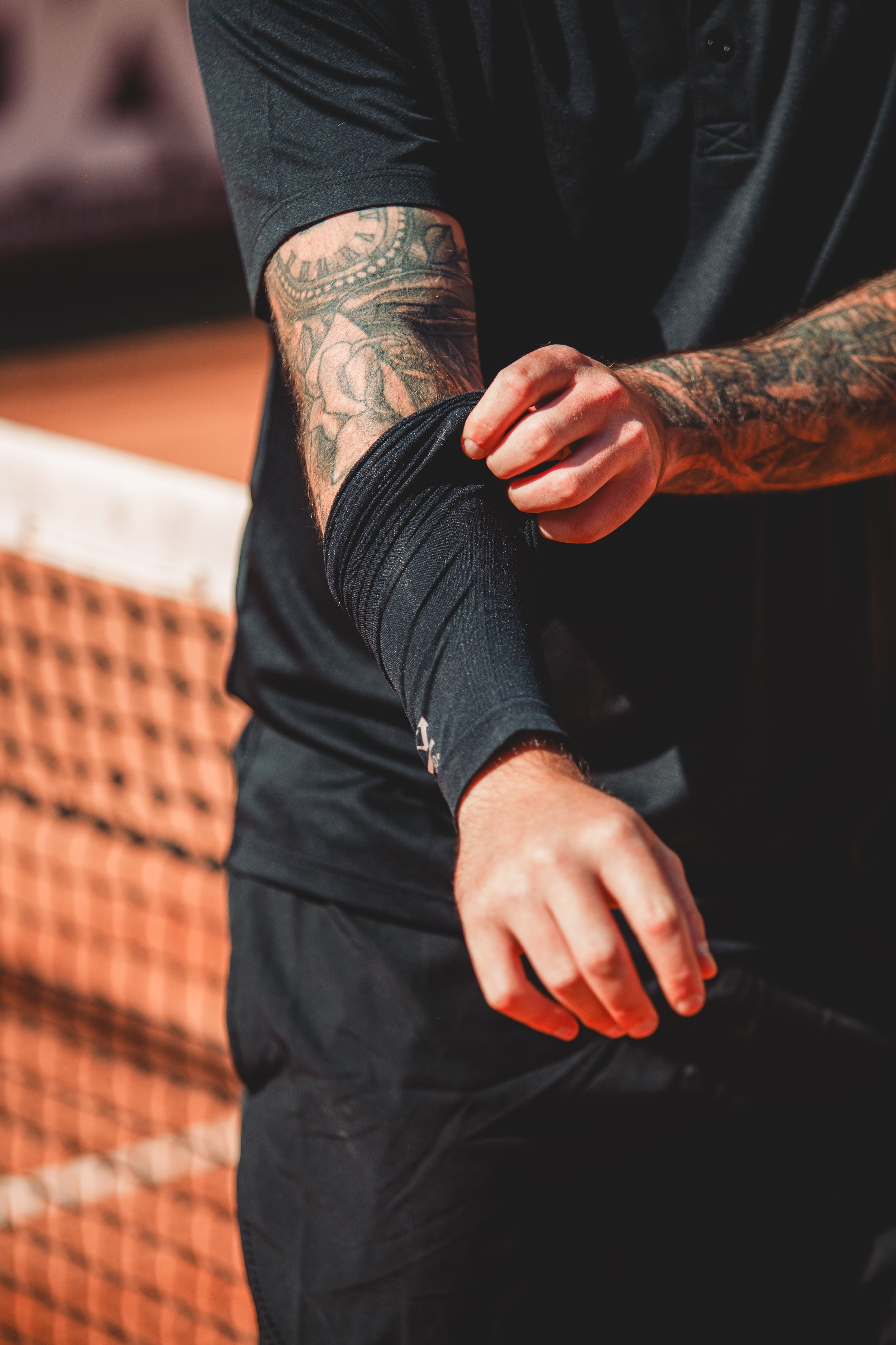 Photo by <a href="https://unsplash.com/@galibagi?utm_source=unsplash&utm_medium=referral&utm_content=creditCopyText">GALINA BOGDANOVA</a> on <a href="https://unsplash.com/photos/woman-performing-a-barbell-lunge-exercise-in-a-gym-DVstISE8p8w?utm_sourc