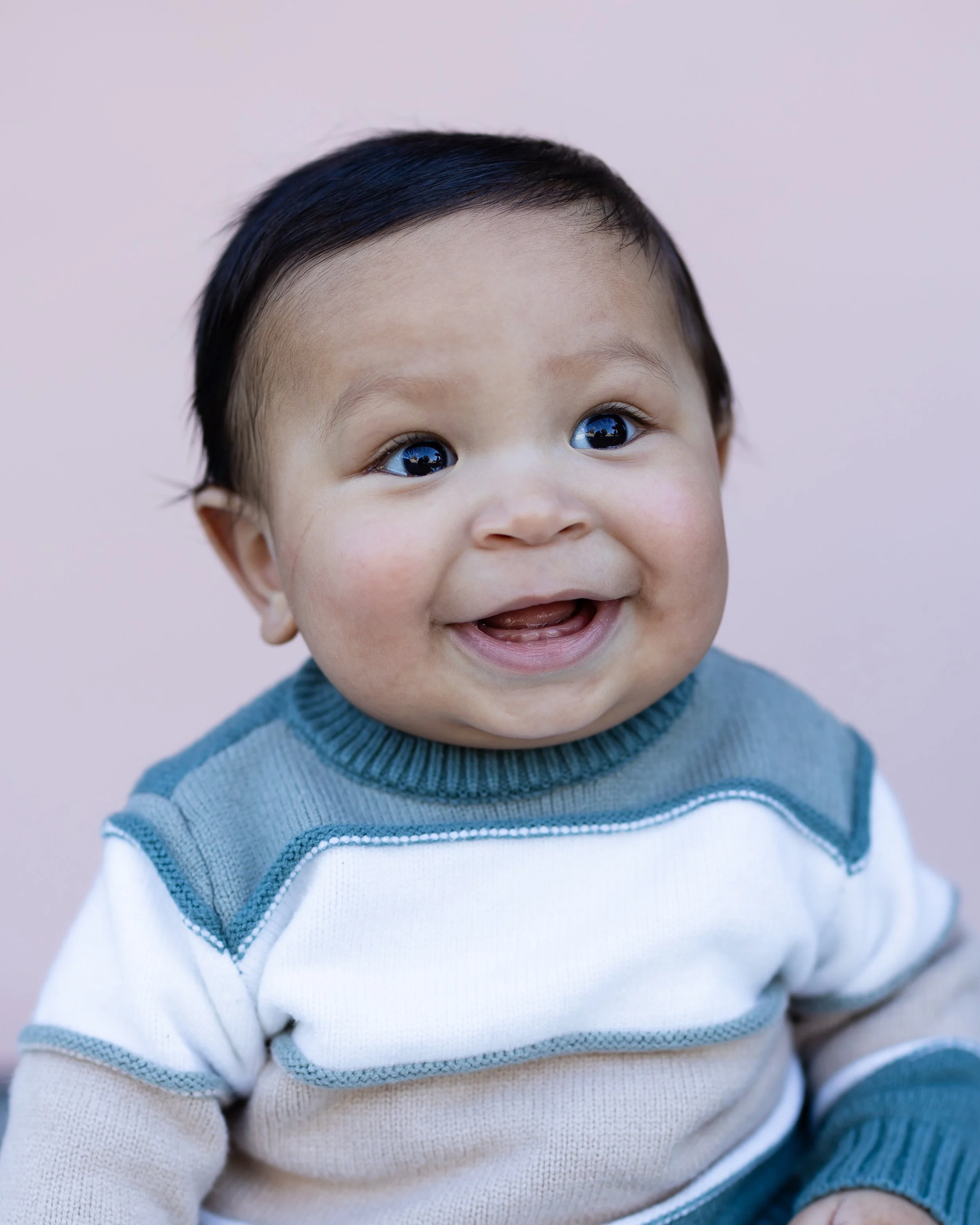 Offering modern school photography to daycare, childcare, head start, and preschool students in the Los Angeles County area. 