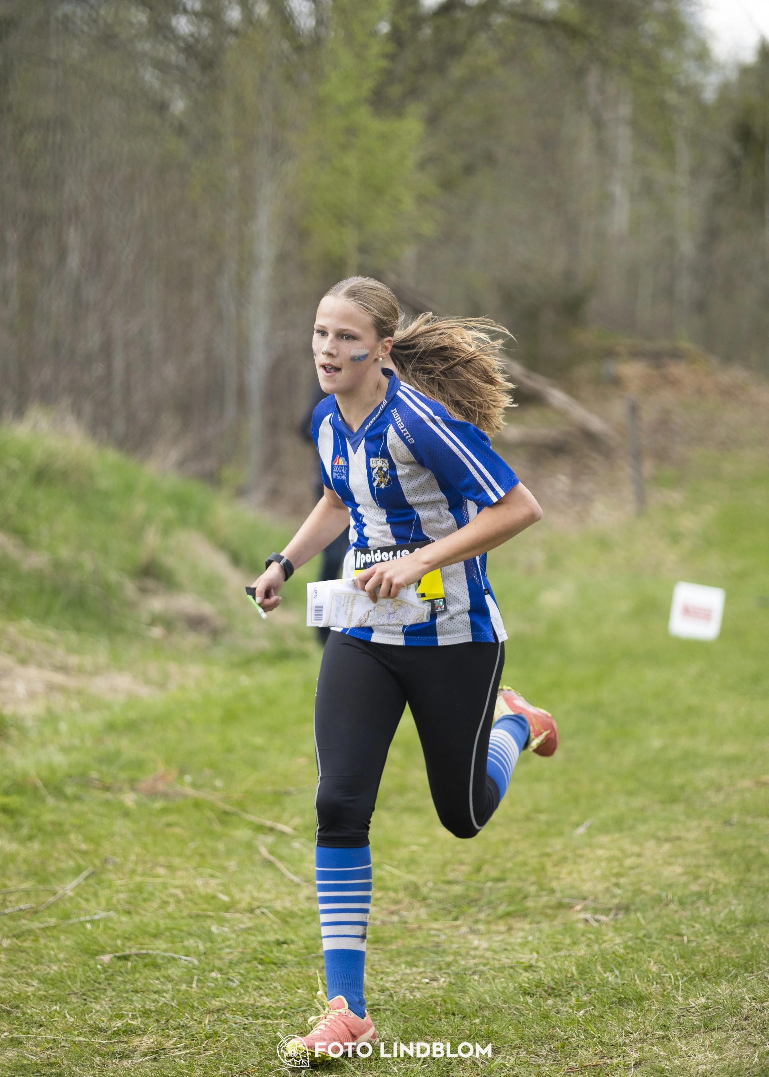 A picture from the youth relay at 10-Mila orienteering competition