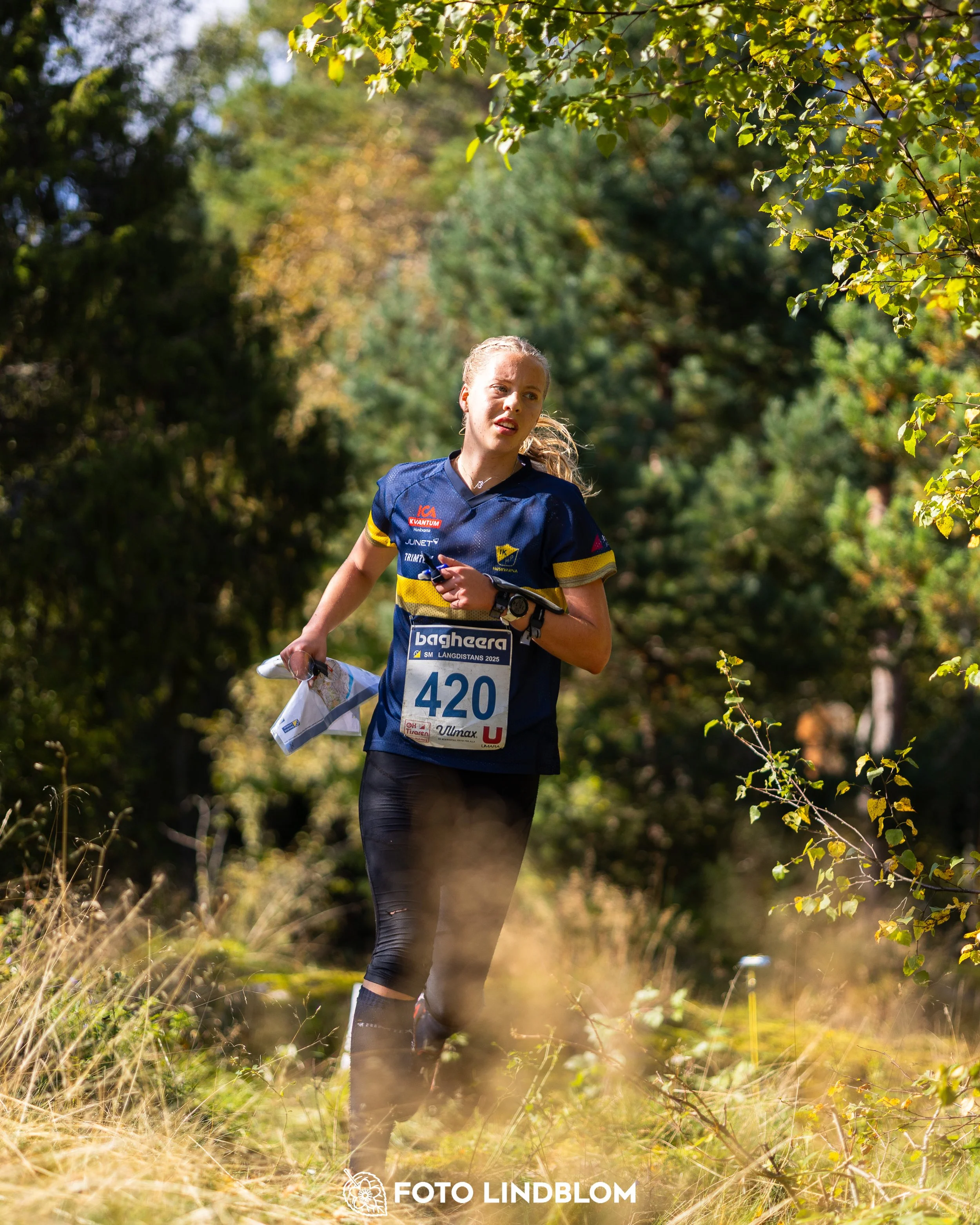 A picture from the Swedish national championship in long distance orienteering and Swedish league race taken by Foto Lindblom