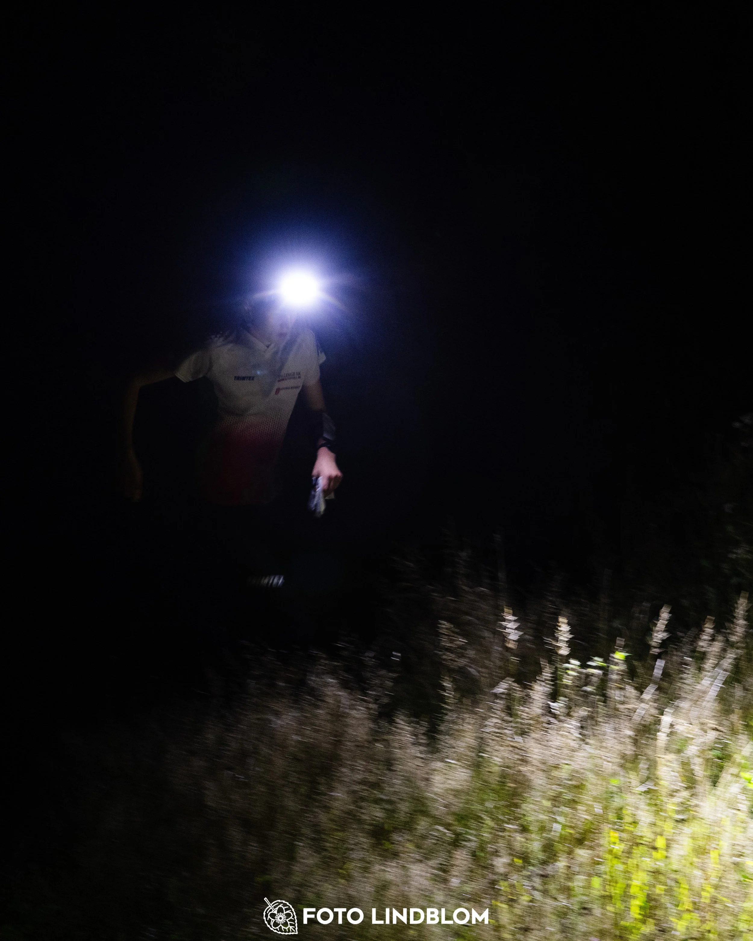 A picture from the Stockholm district championship in night orienteering taken by Foto Lindblom