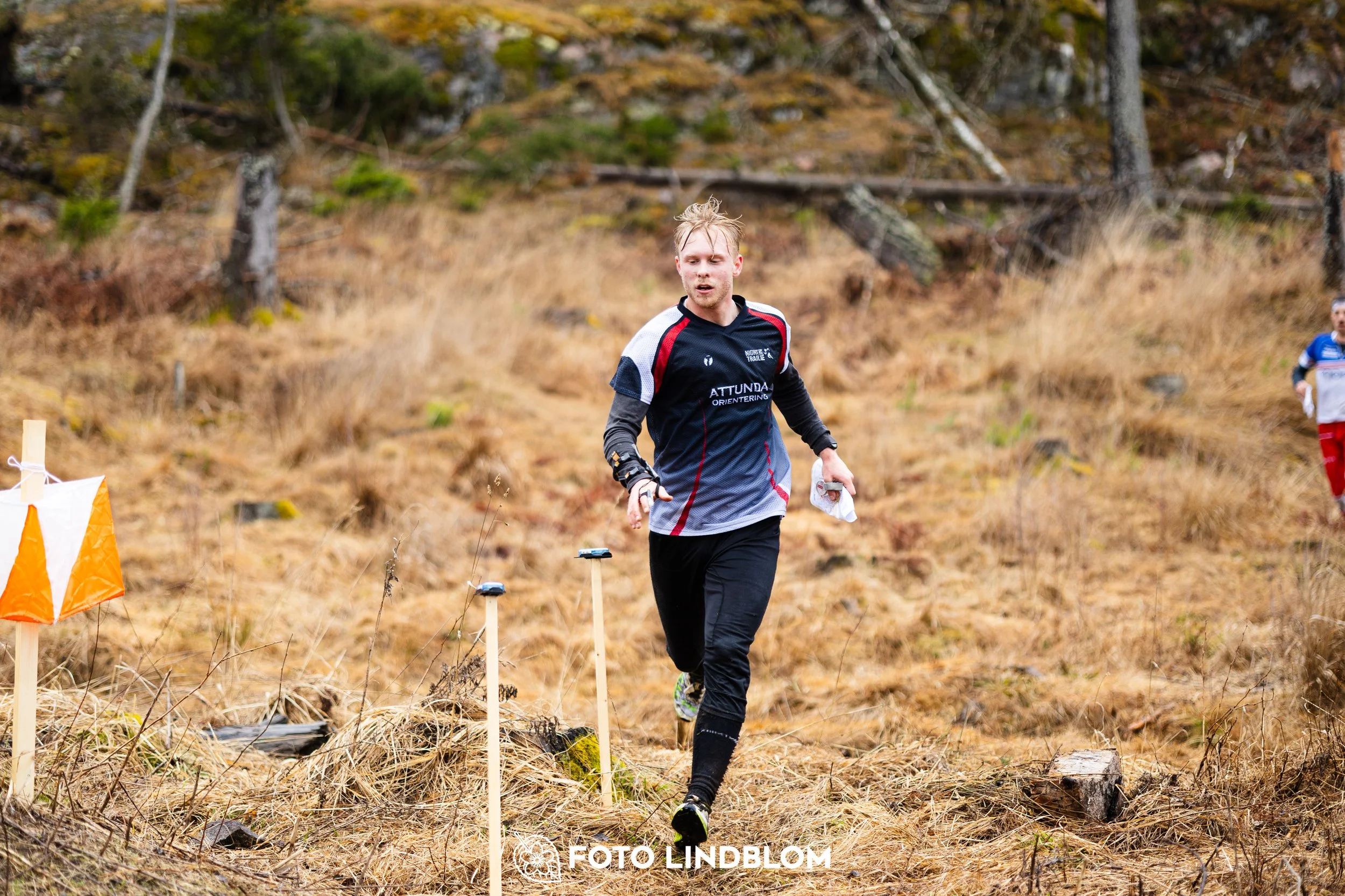 A scene from the Swedish League middle distance event in Kolmården spring 2026, captured by Foto Lindblom.
