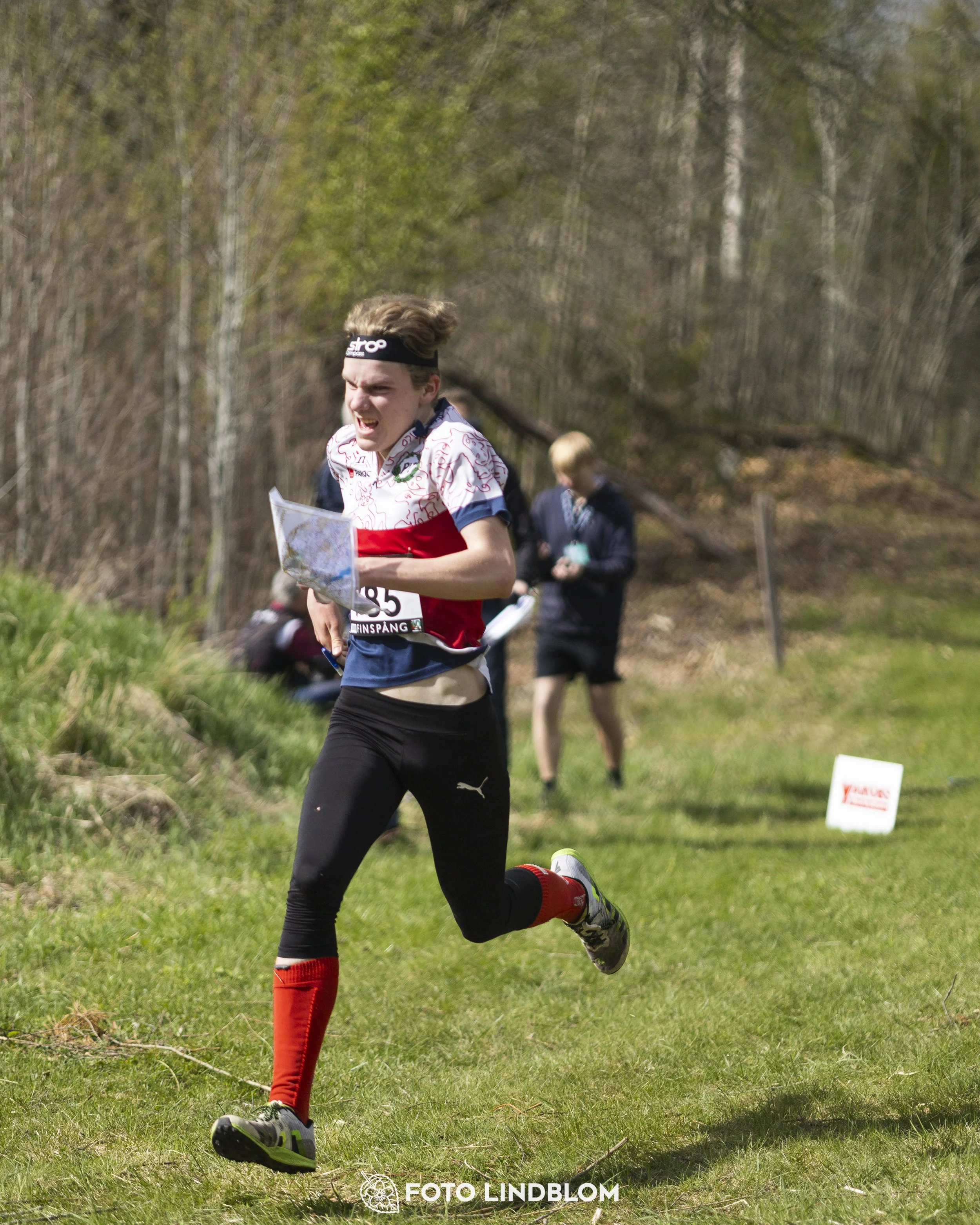 A picture from the youth relay at 10-Mila orienteering competition