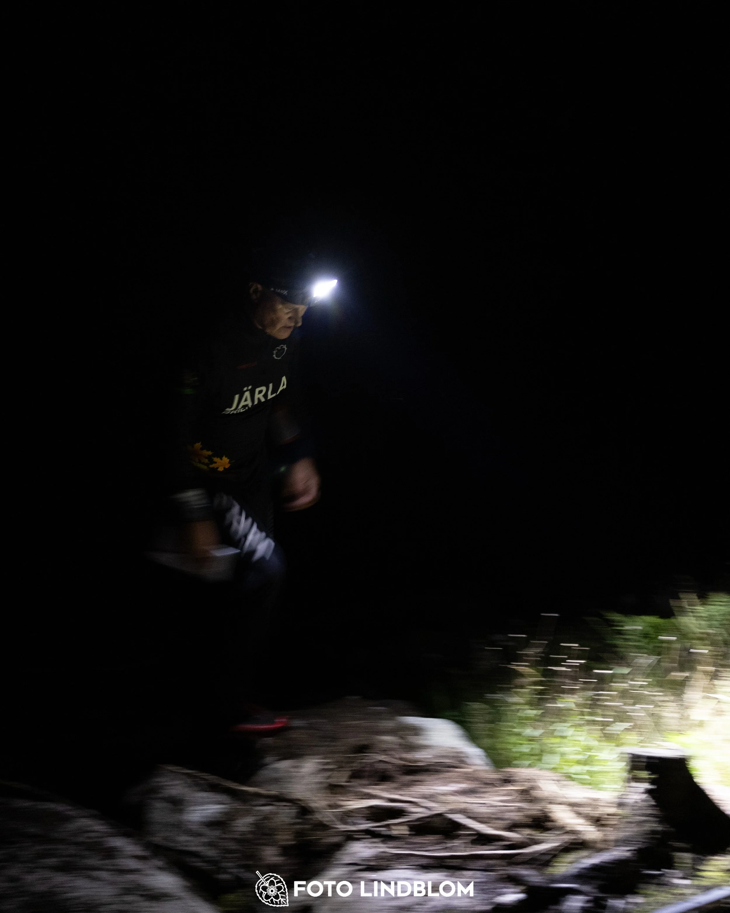 A picture from the Stockholm district championship in night orienteering taken by Foto Lindblom