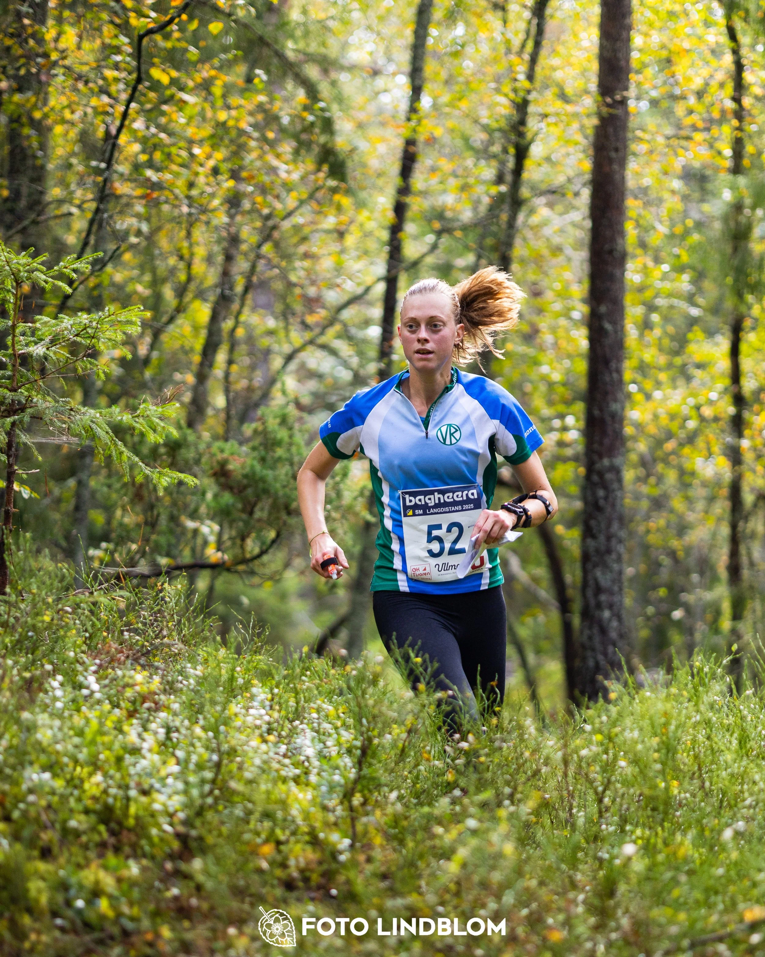 A picture from the Swedish national championship in long distance orienteering and Swedish league race taken by Foto Lindblom
