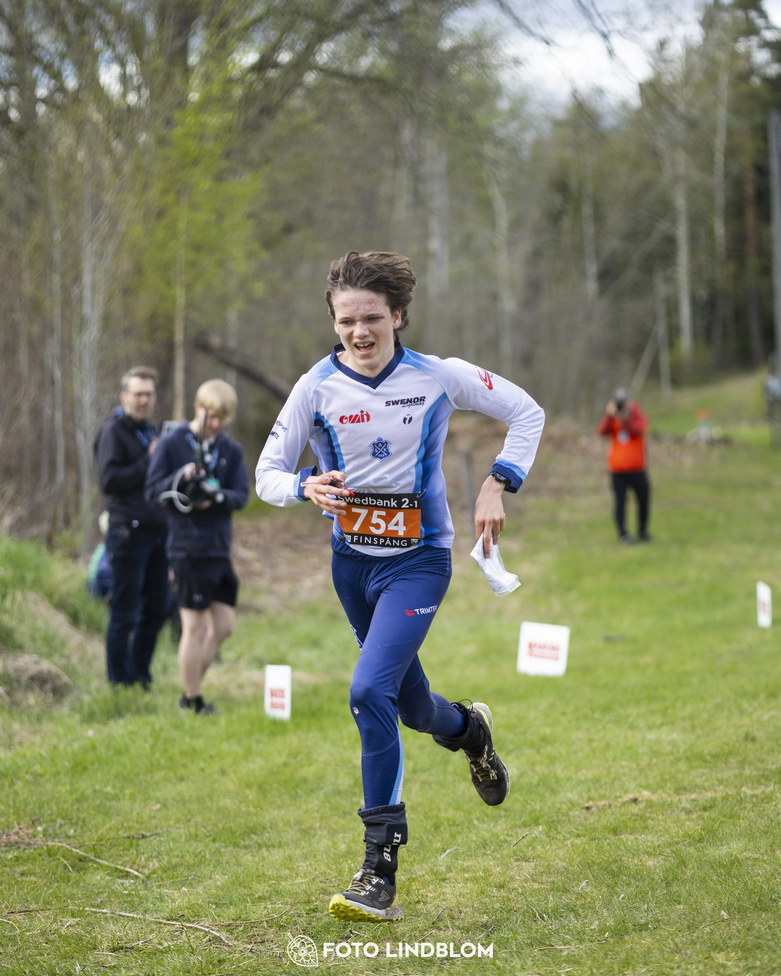 A picture from the youth relay at 10-Mila orienteering competition