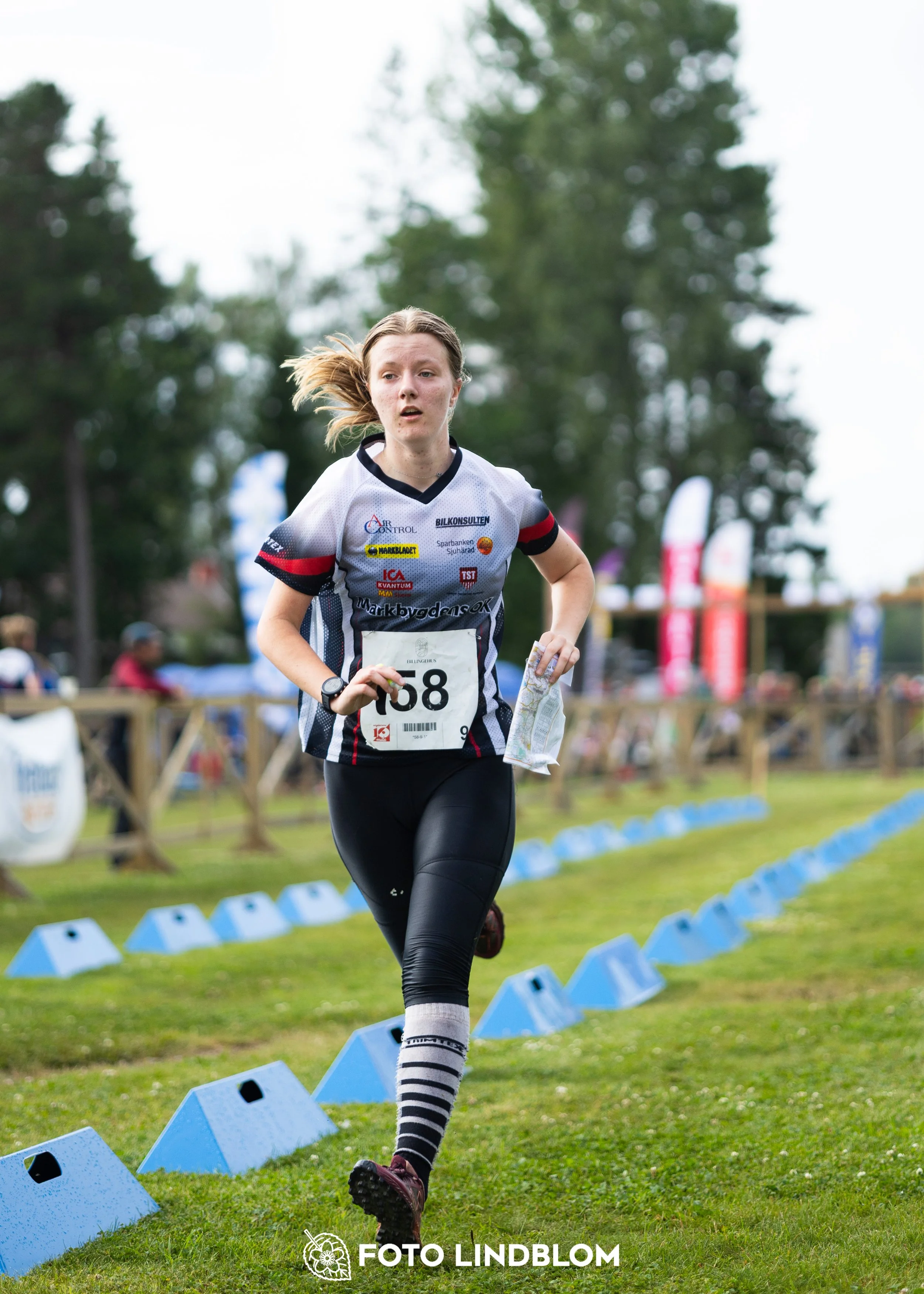 A picture from the youth 10 mila orienteering competition taken by Foto Lindblom
