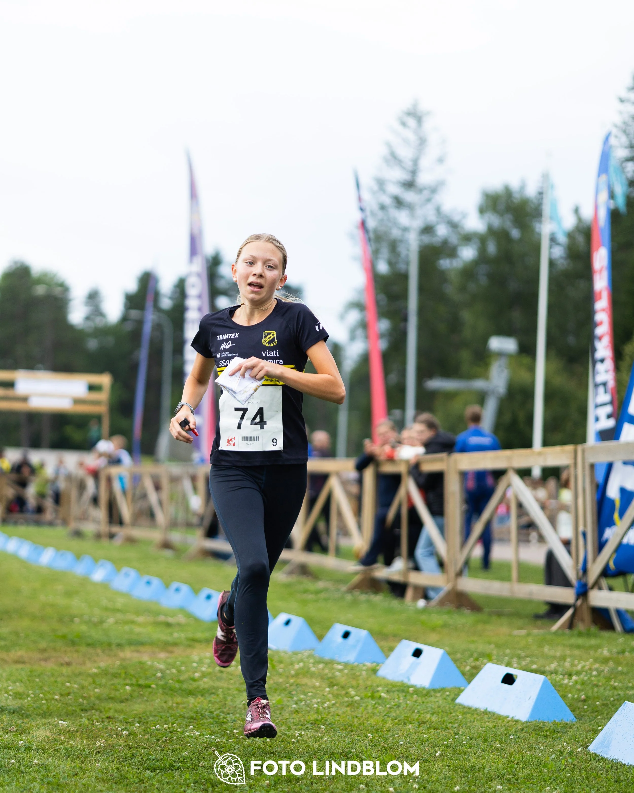 A picture from the youth 10 mila orienteering competition taken by Foto Lindblom