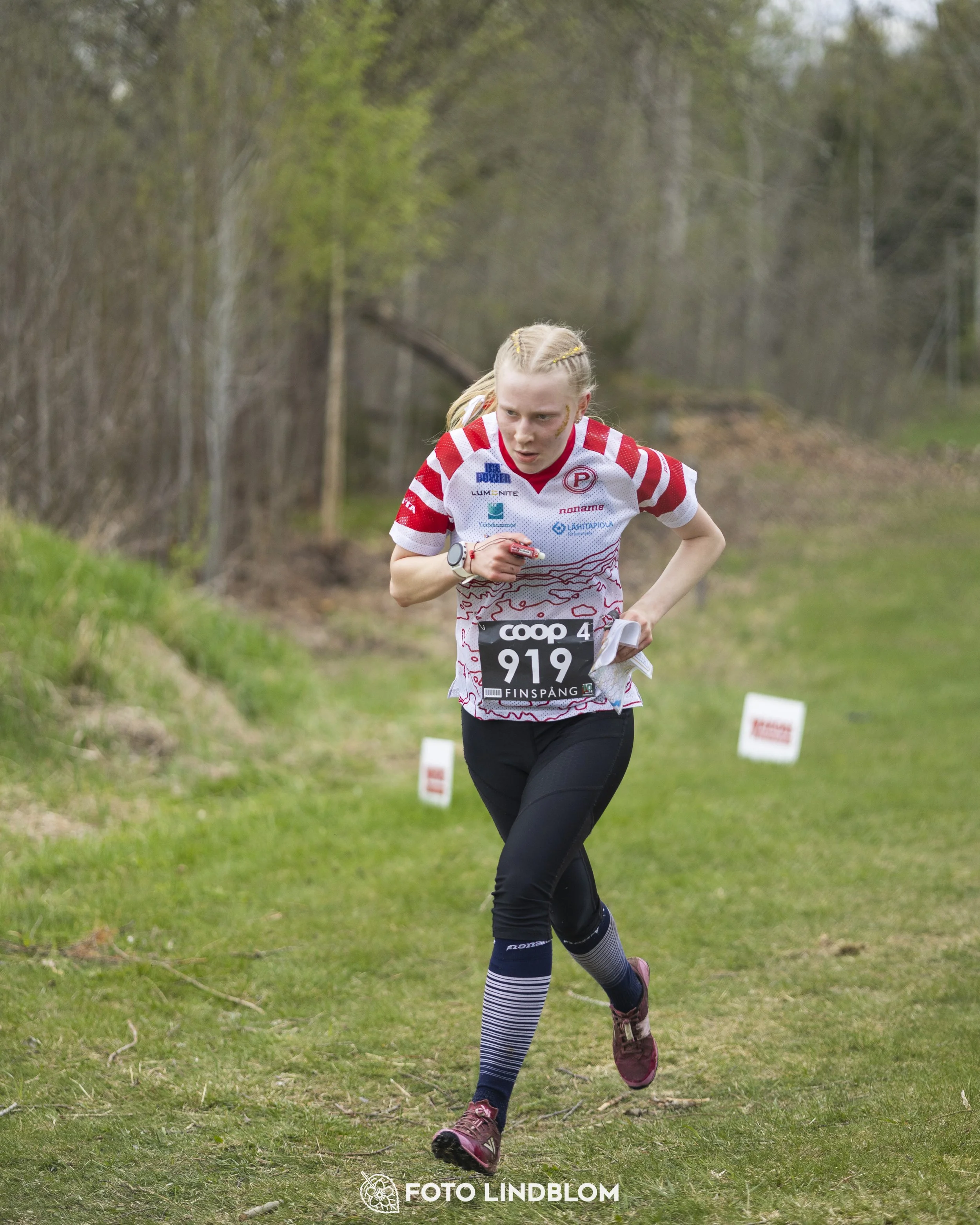 A picture from the youth relay at 10-Mila orienteering competition
