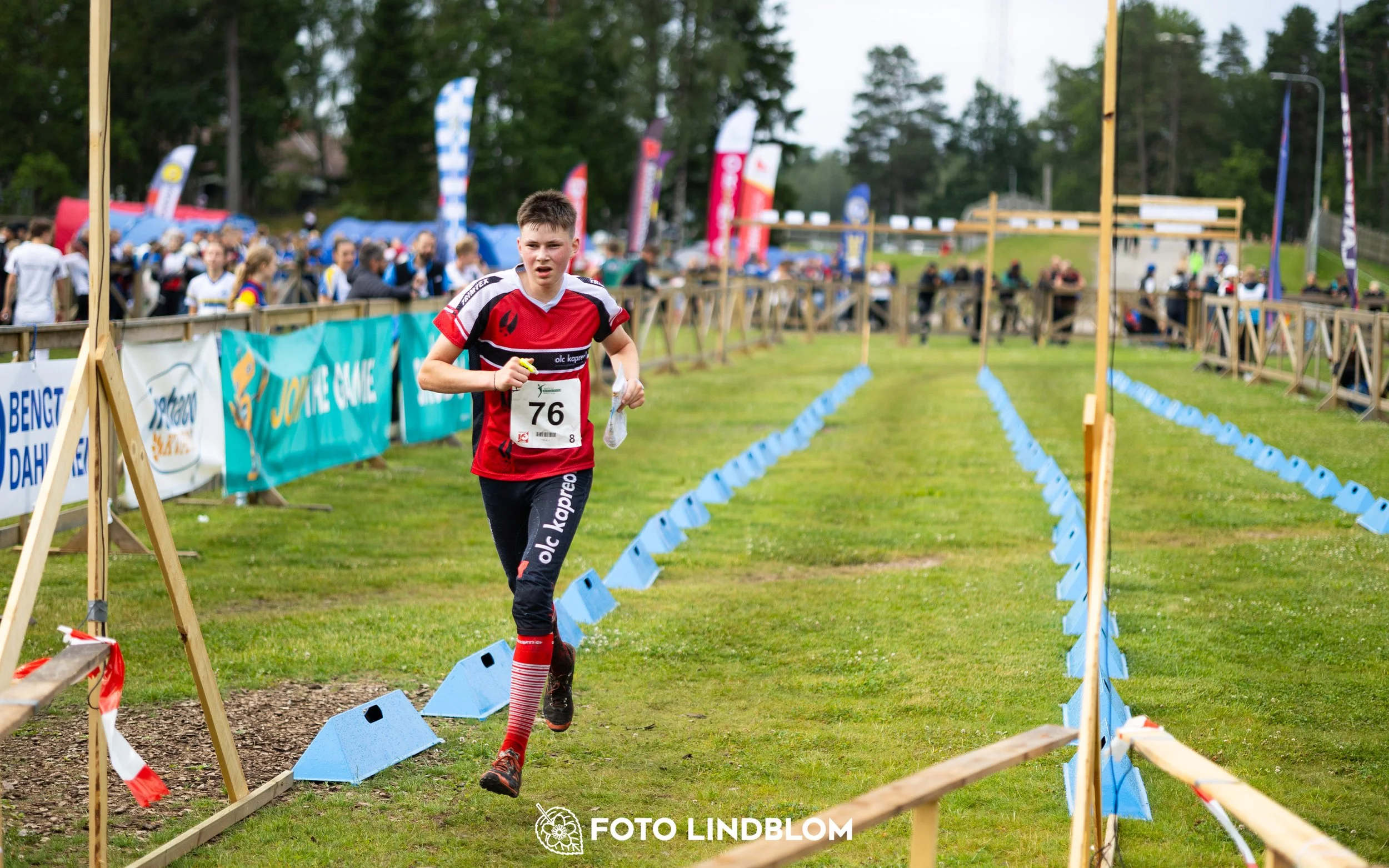 A picture from the youth 10 mila orienteering competition taken by Foto Lindblom
