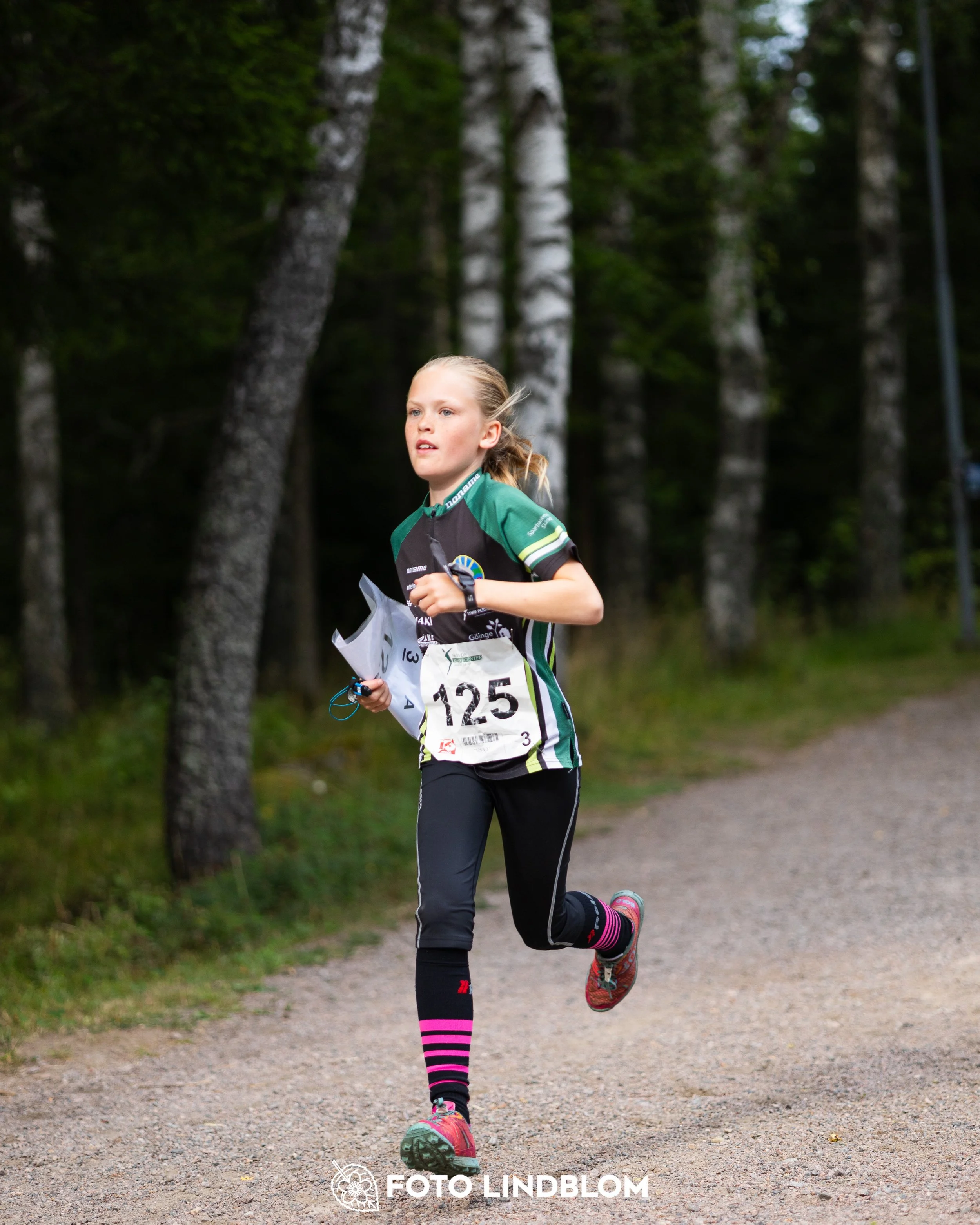A picture from the youth 10 mila orienteering competition taken by Foto Lindblom