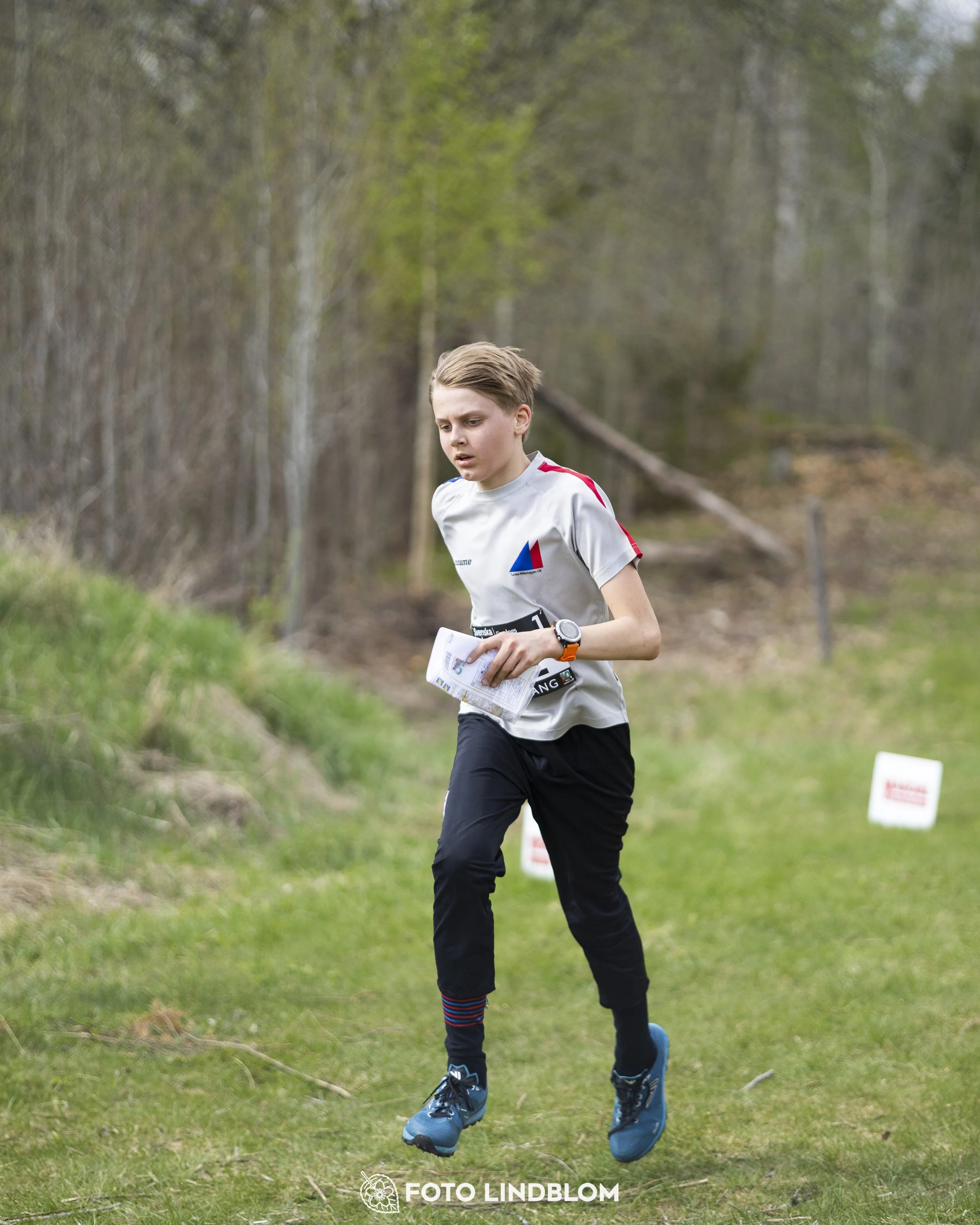 A picture from the youth relay at 10-Mila orienteering competition