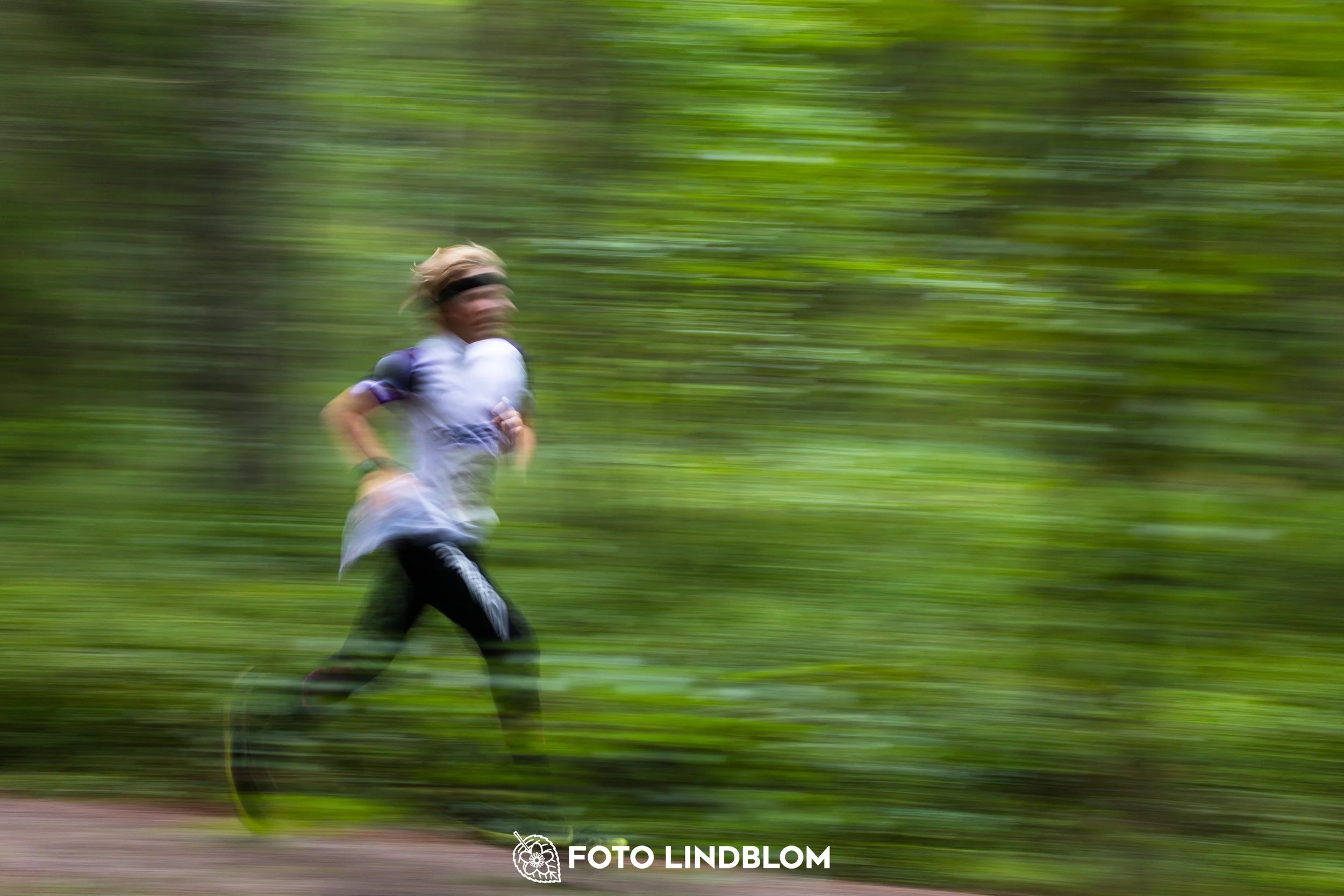 A picture from the youth 10 mila orienteering competition taken by Foto Lindblom