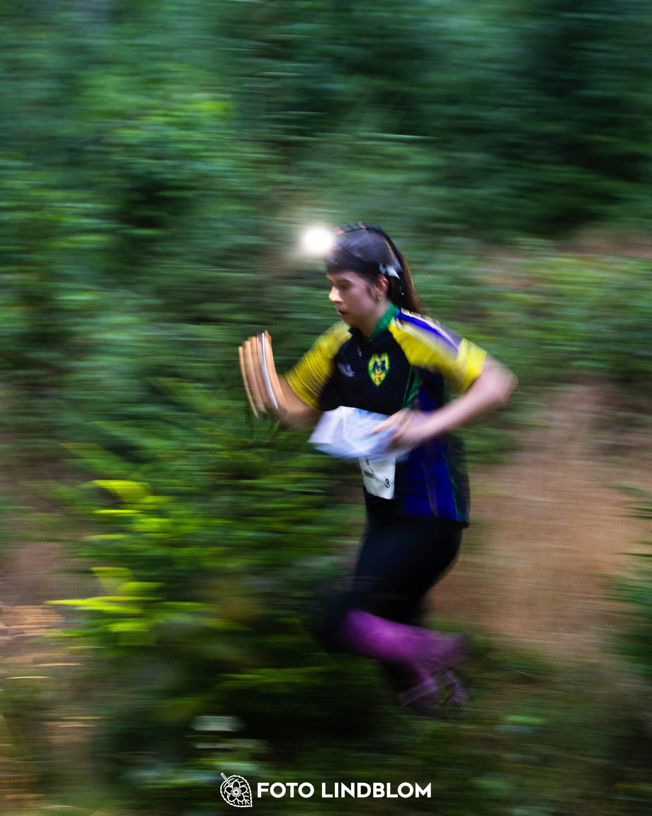 A picture from the youth 10 mila orienteering competition taken by Foto Lindblom