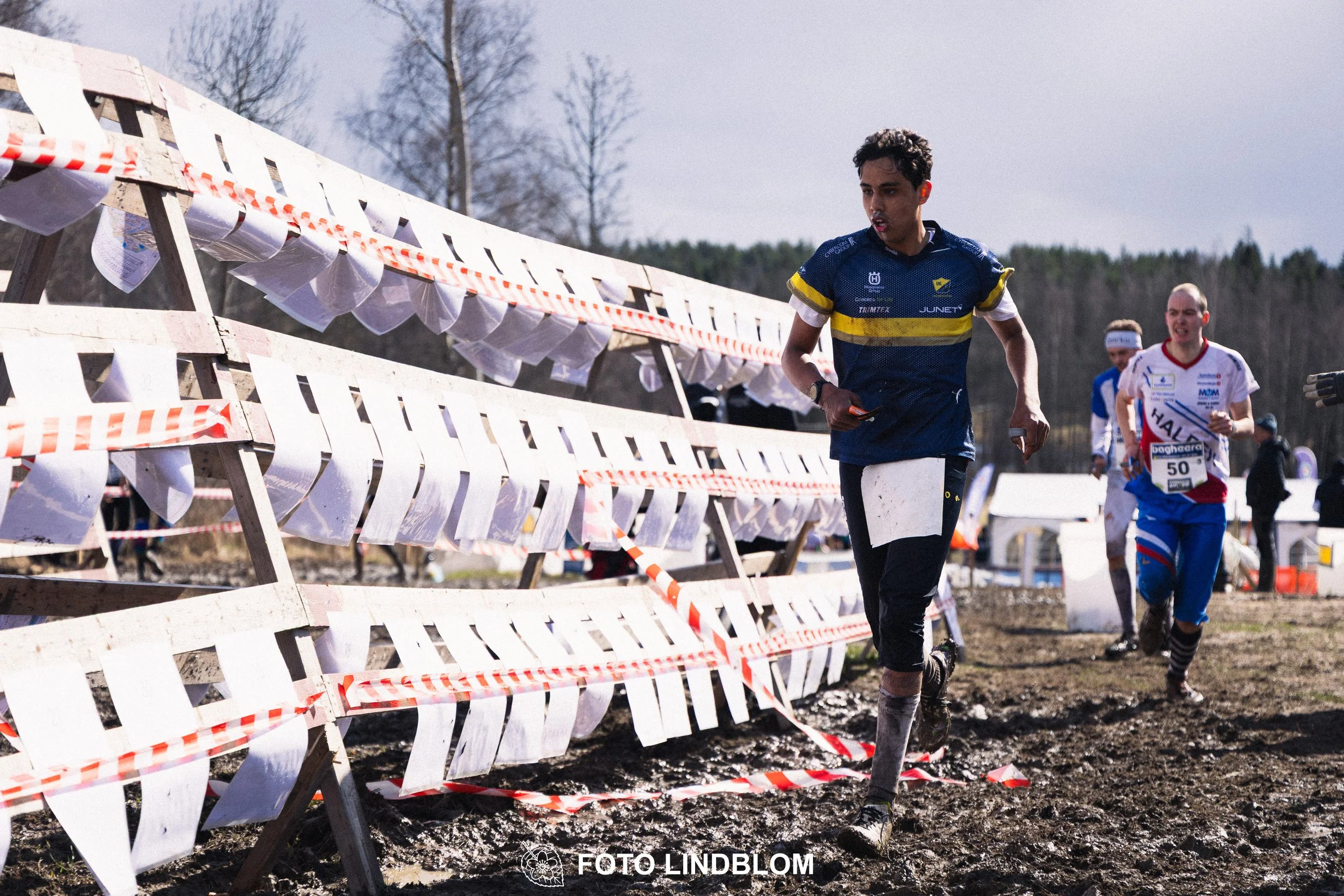A scene from the Stafettligan relay competition Kolmårdskavlen in spring 2026, captured by Foto Lindblom.