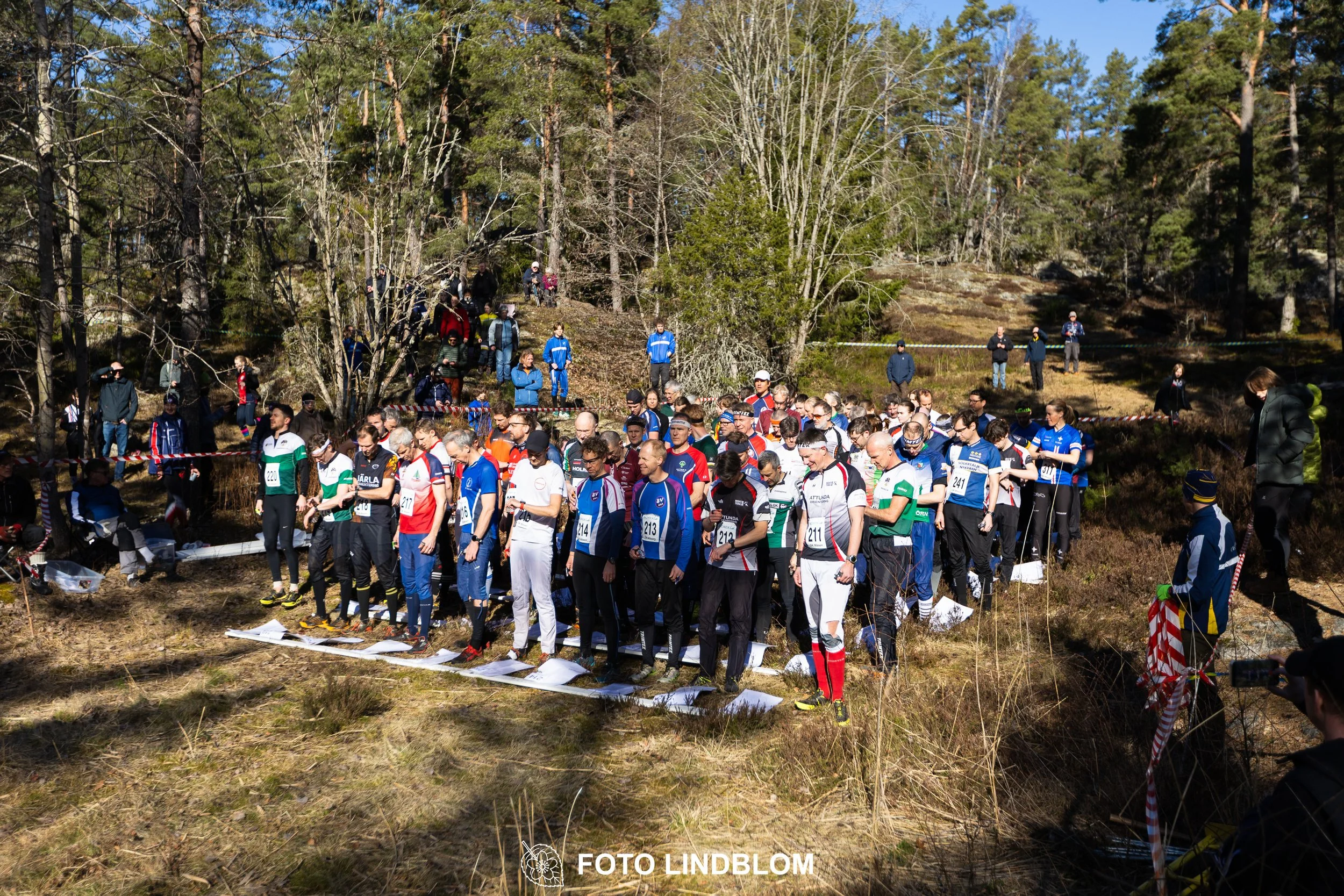 A photo from the 2026 Måsenstafetten orienteering relay in Sweden, captured by Foto Lindblom.
