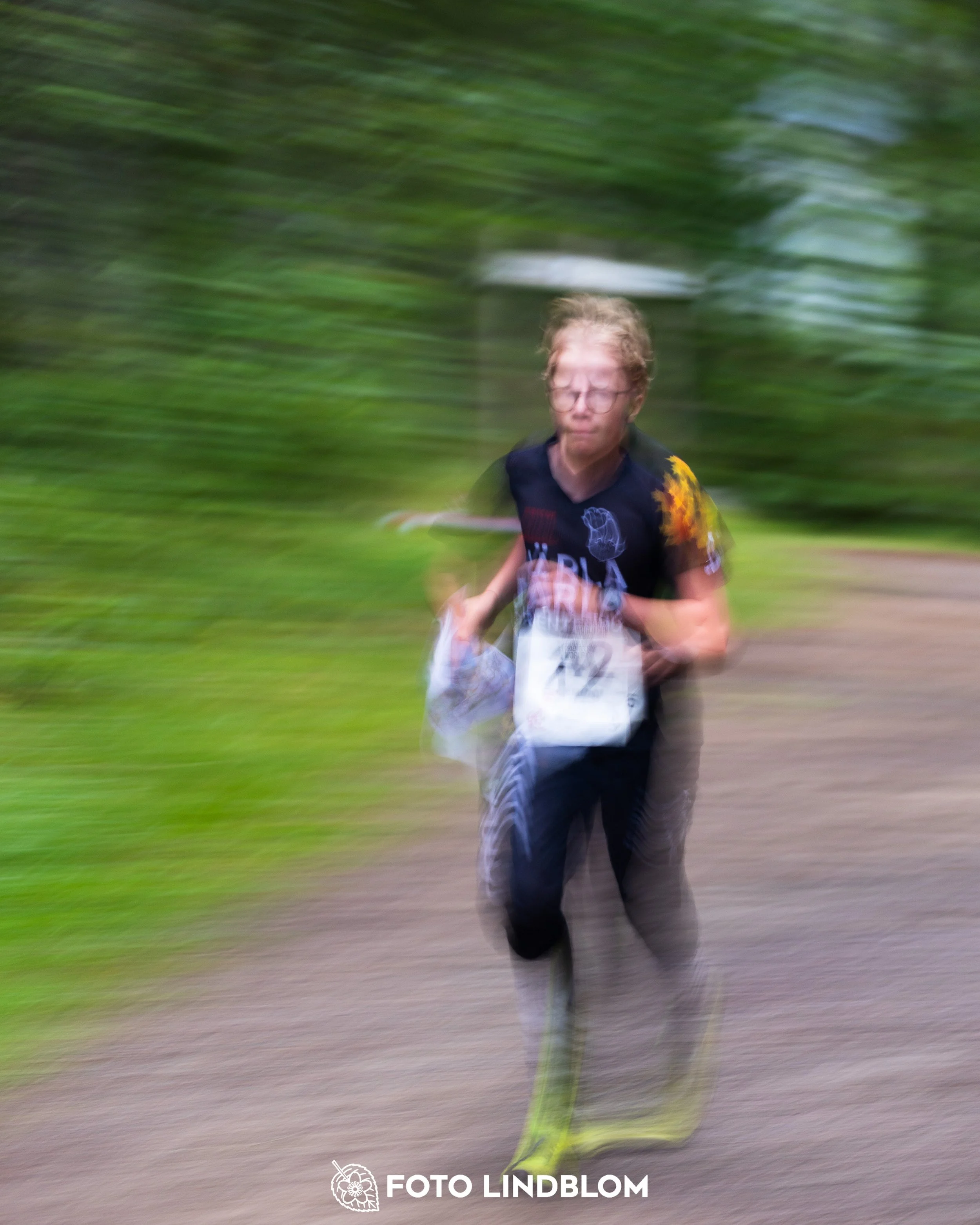 A picture from the youth 10 mila orienteering competition taken by Foto Lindblom
