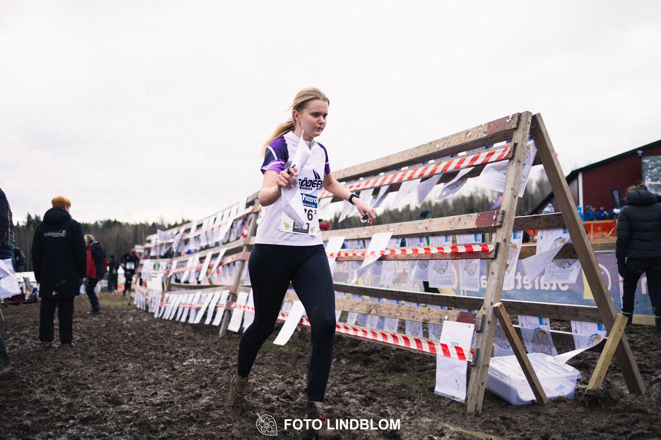 A moment captured during Kolmårdskavlen in the Swedish Stafettligan 2026 by Foto Lindblom.
