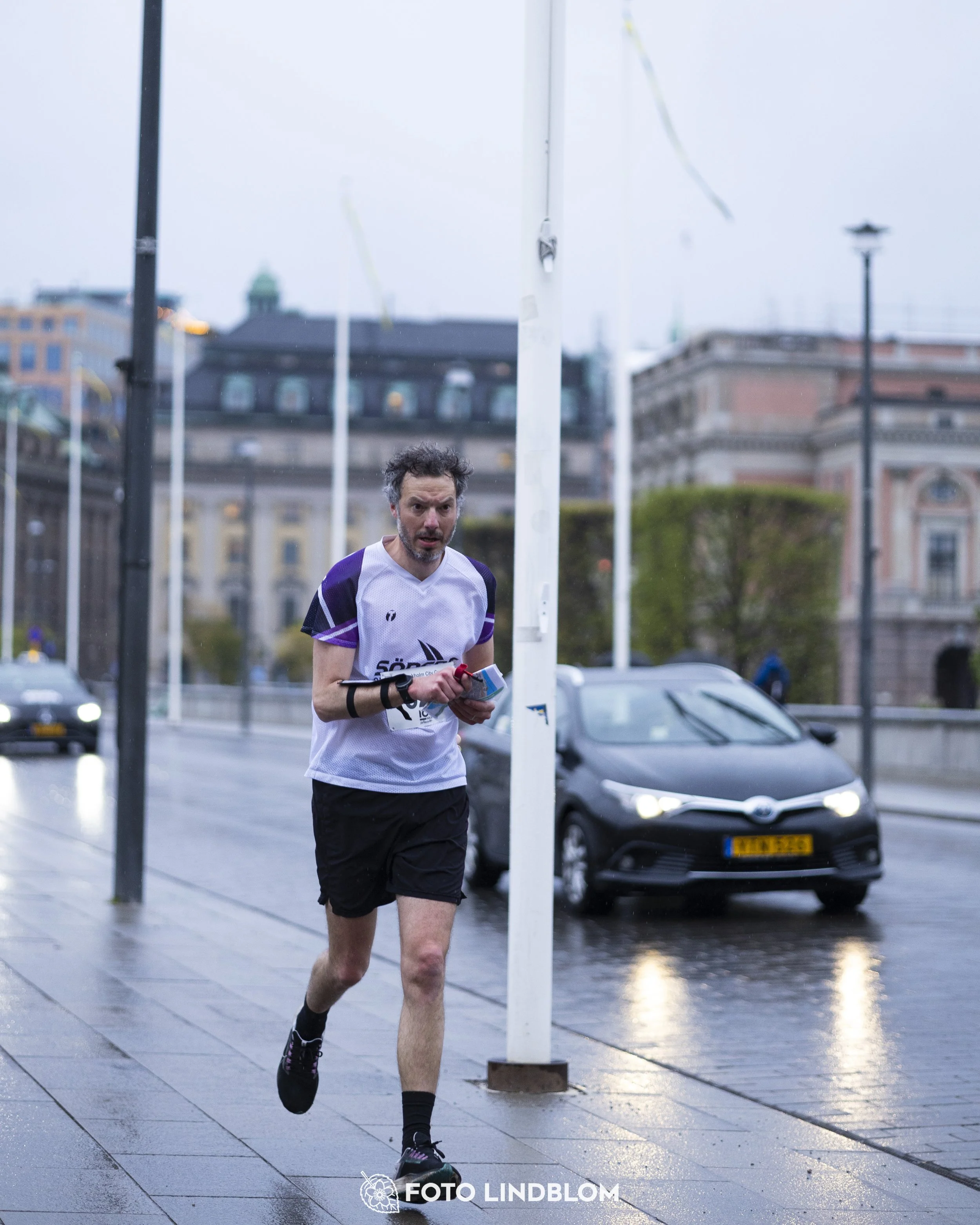 A picture from the first stage of the Stockholm City Cup sprint orienteering competition in "gamla stan" which is the old part of Stockholm