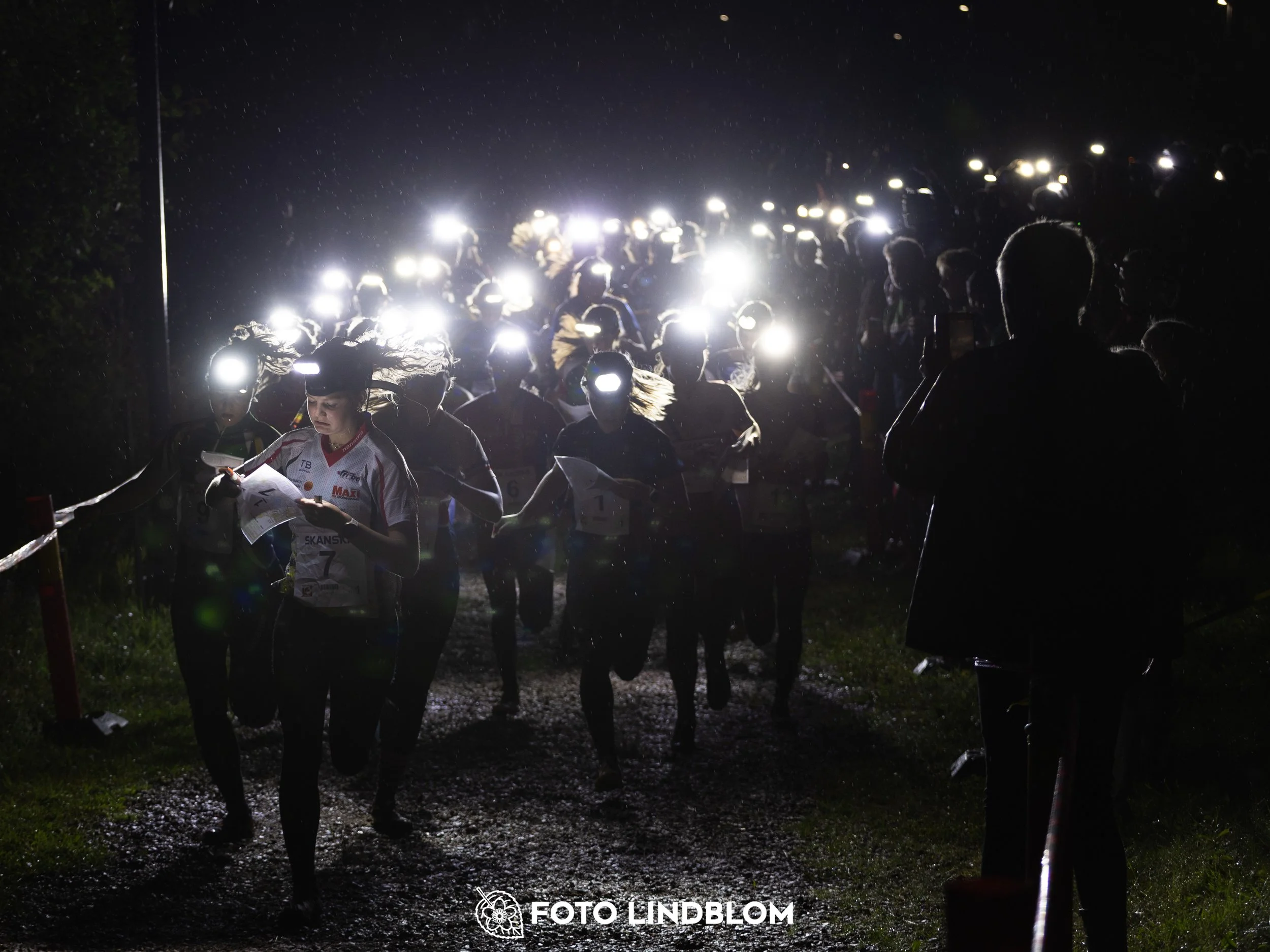 A picture from the youth 10 mila orienteering competition taken by Foto Lindblom