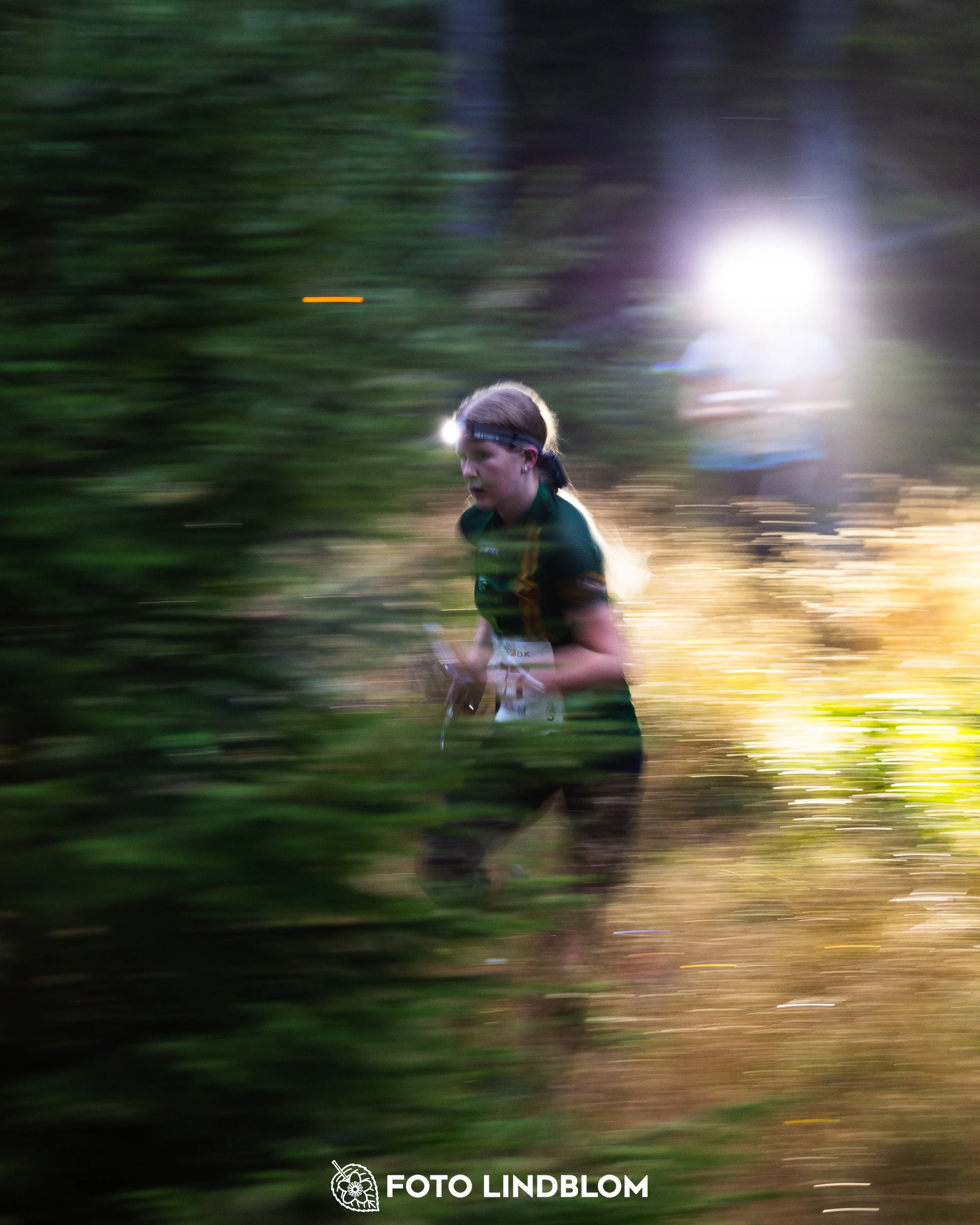 A picture from the youth 10 mila orienteering competition taken by Foto Lindblom