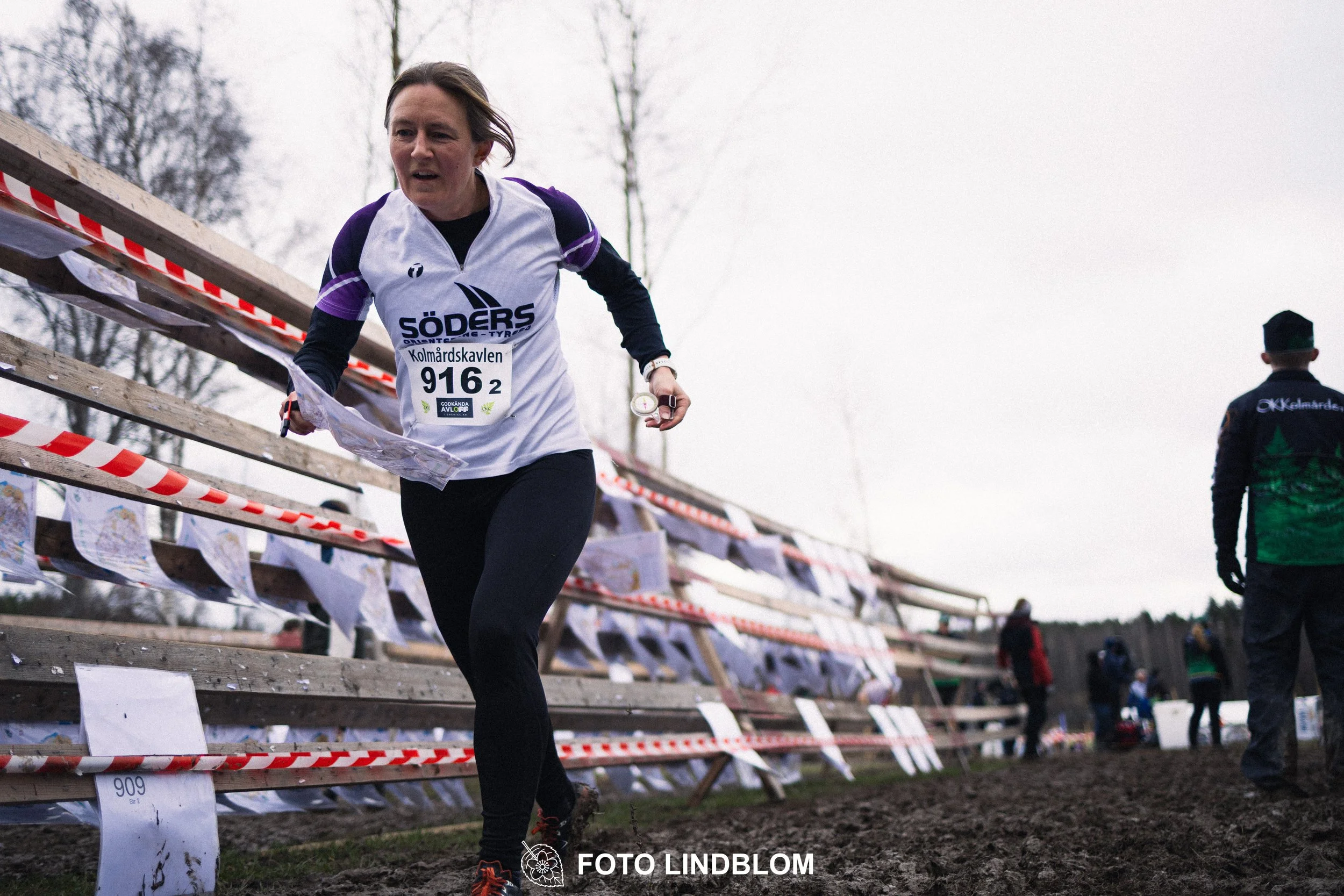 A moment captured during Kolmårdskavlen in the Swedish Stafettligan 2026 by Foto Lindblom.