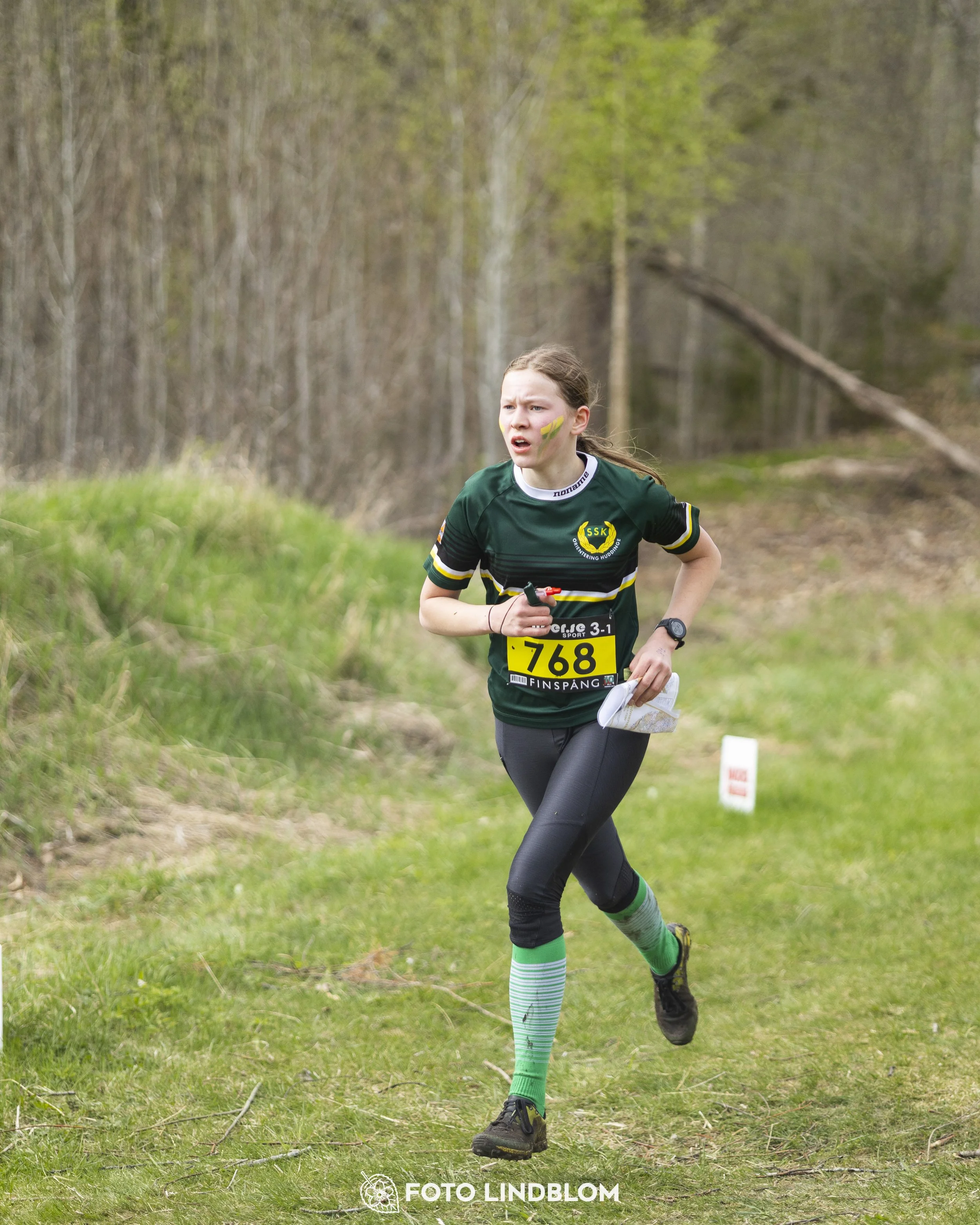 A picture from the youth relay at 10-Mila orienteering competition