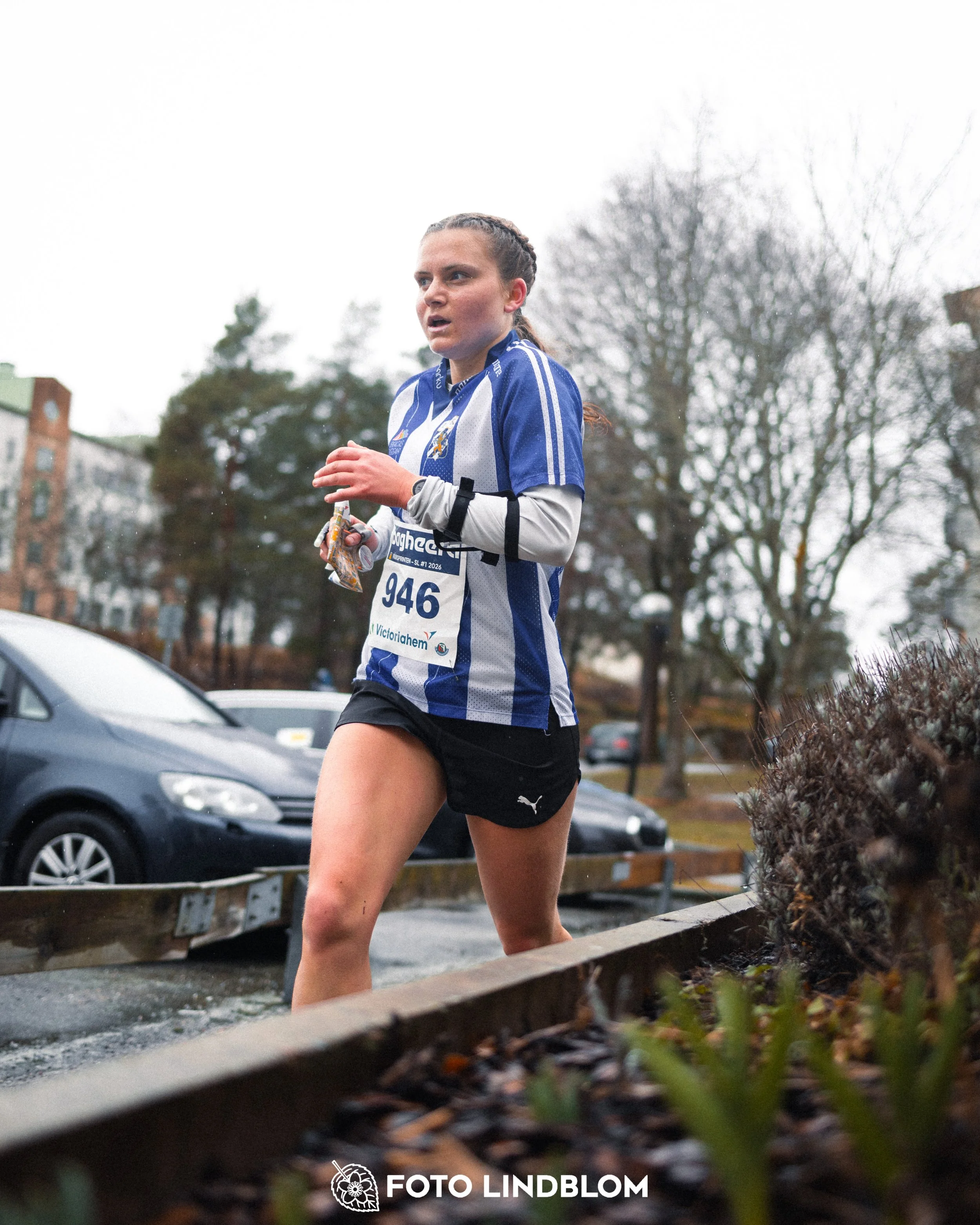 A photo from the Swedish League orienteering competition in spring 2026 in Stockholm, captured by Foto Lindblom.