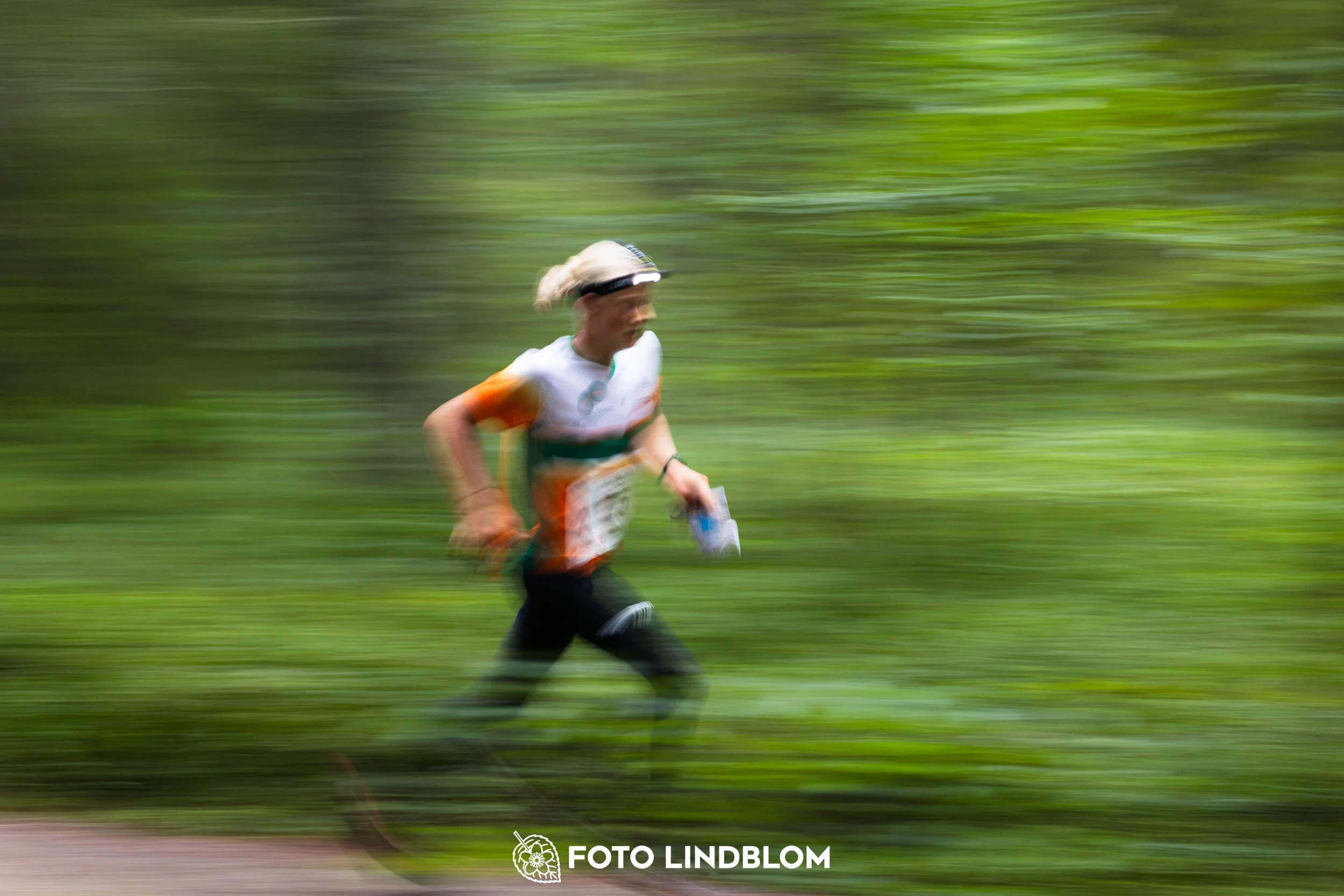 A picture from the youth 10 mila orienteering competition taken by Foto Lindblom