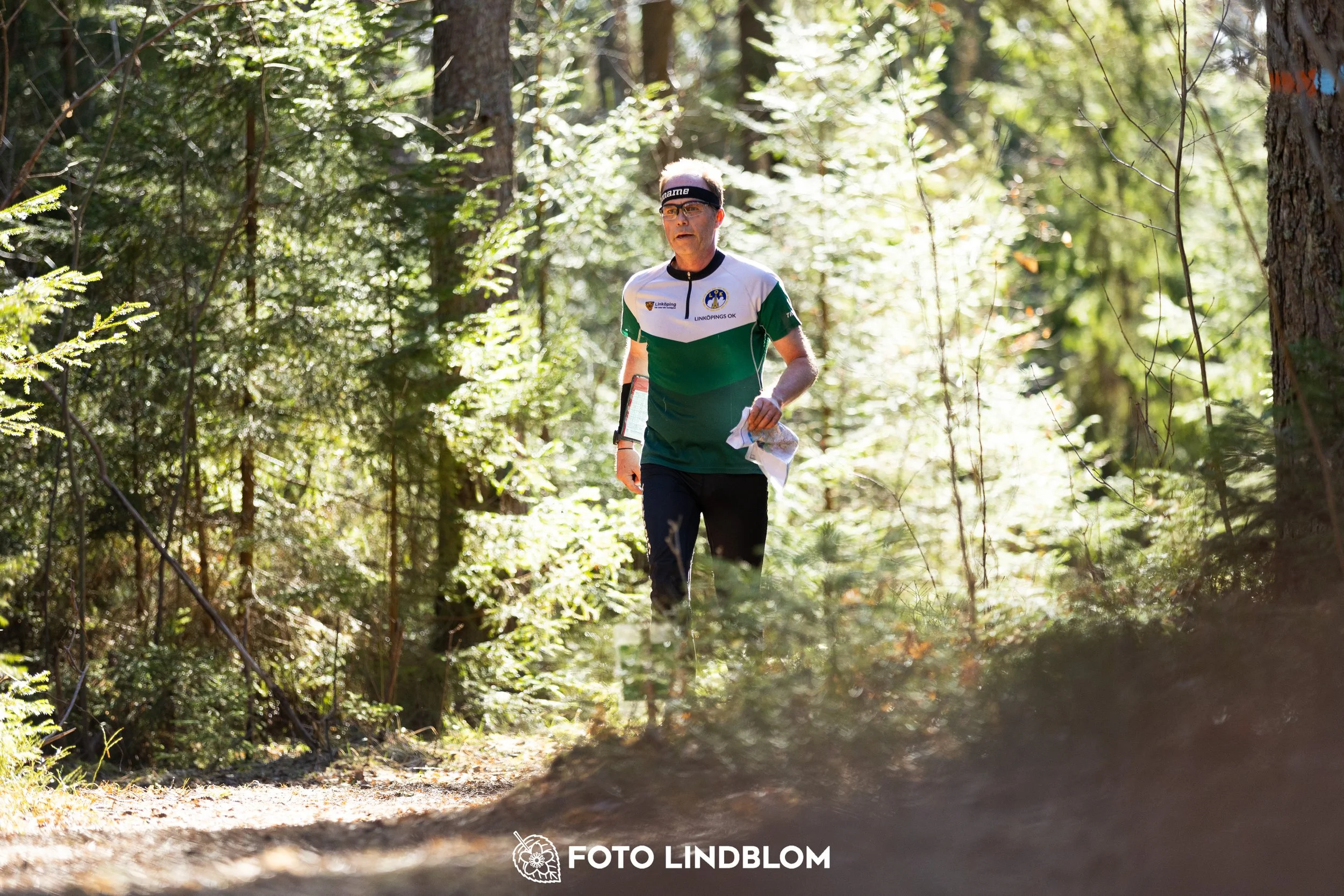A moment from the 2026 Nyköpingsorienteringen orienteering race in Sweden, captured by Foto Lindblom.