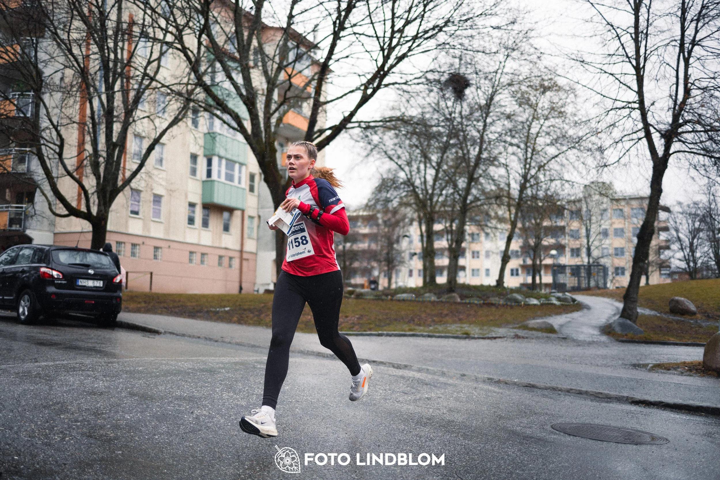 A moment captured during the Swedish League orienteering competition in Rinkeby Stockholm spring 2026 by Foto Lindblom.
