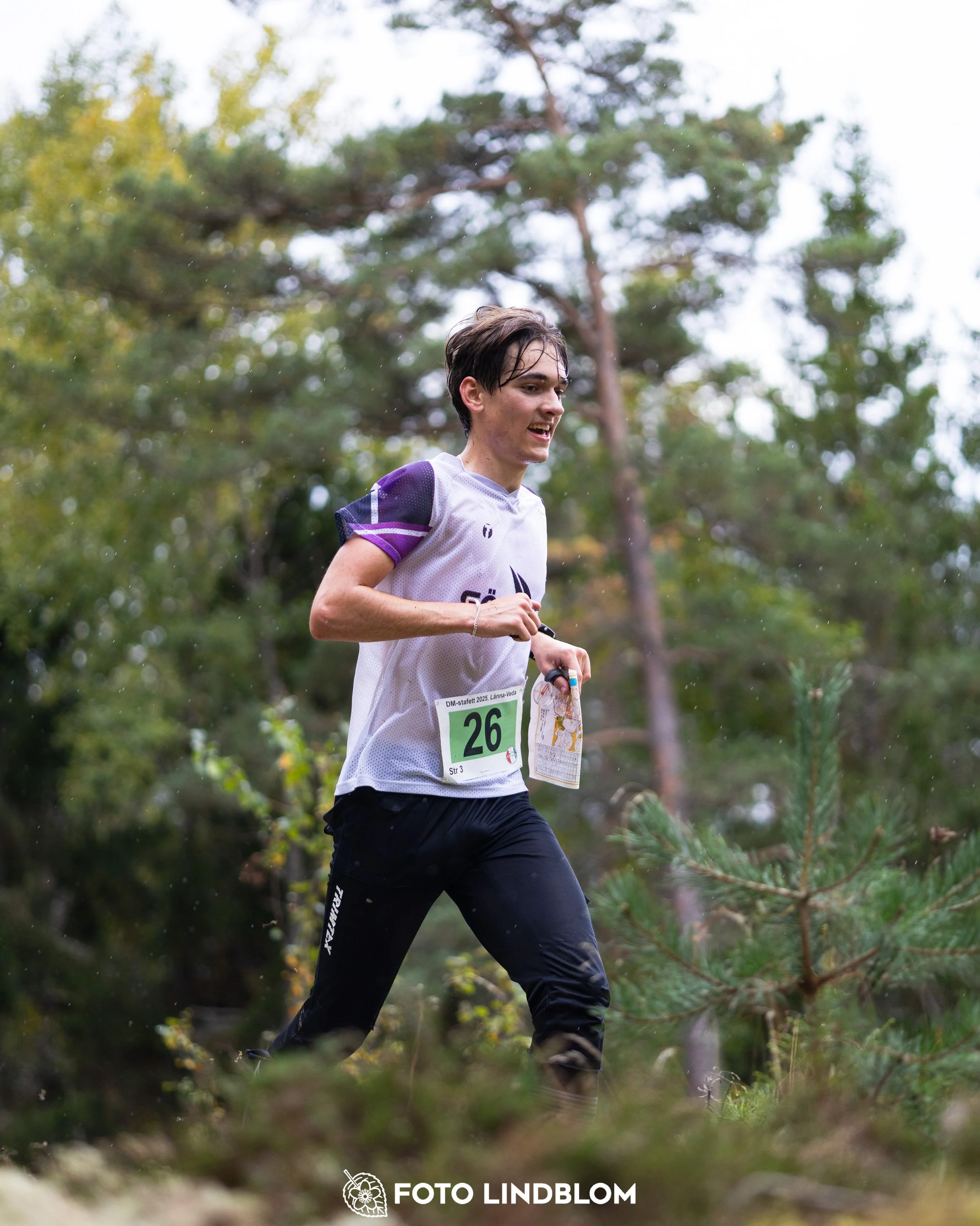 A picture from the Stockholm district championship in relay orienteering taken by Foto Lindblom
