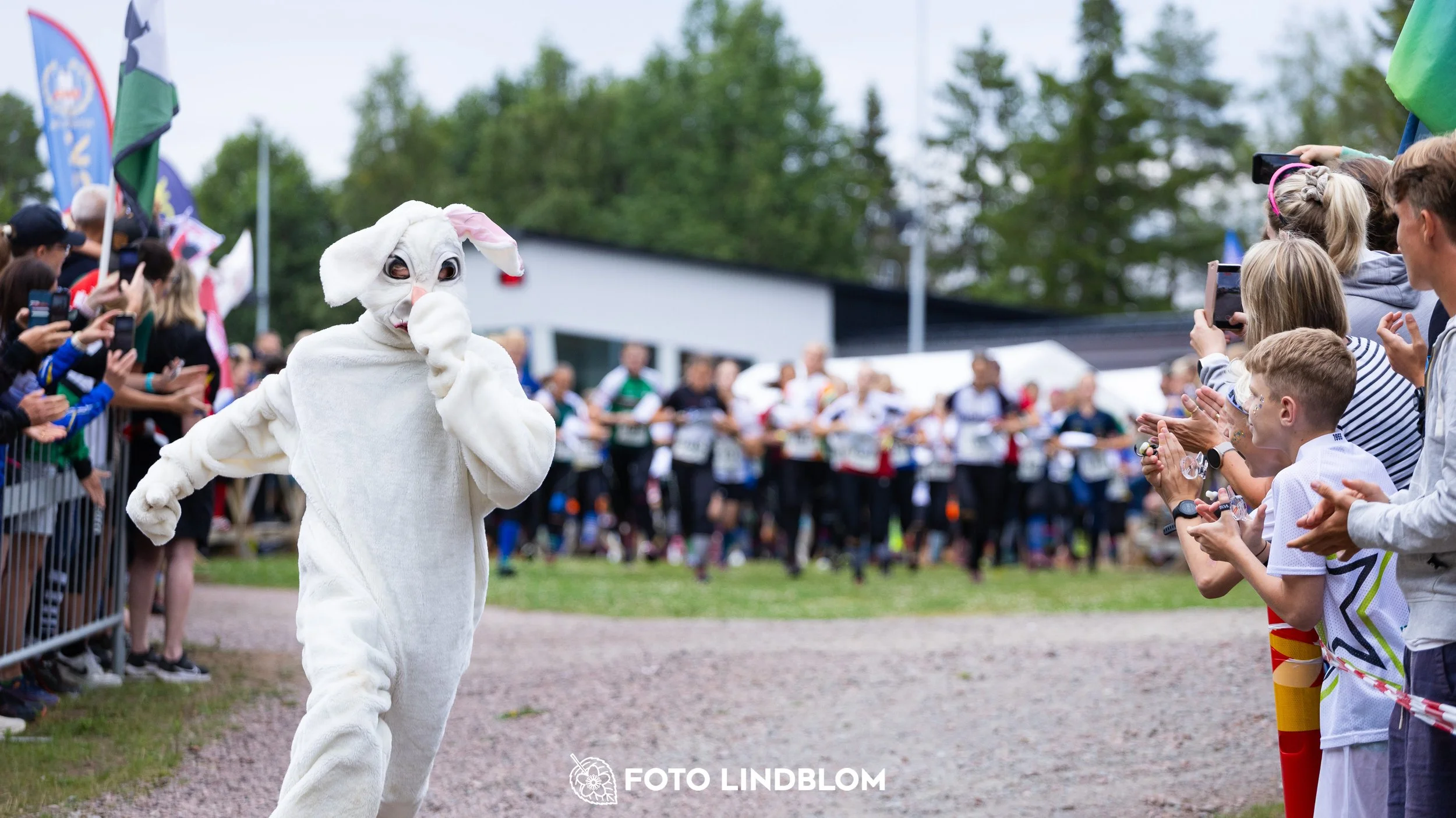 A picture from the youth 10 mila orienteering competition taken by Foto Lindblom