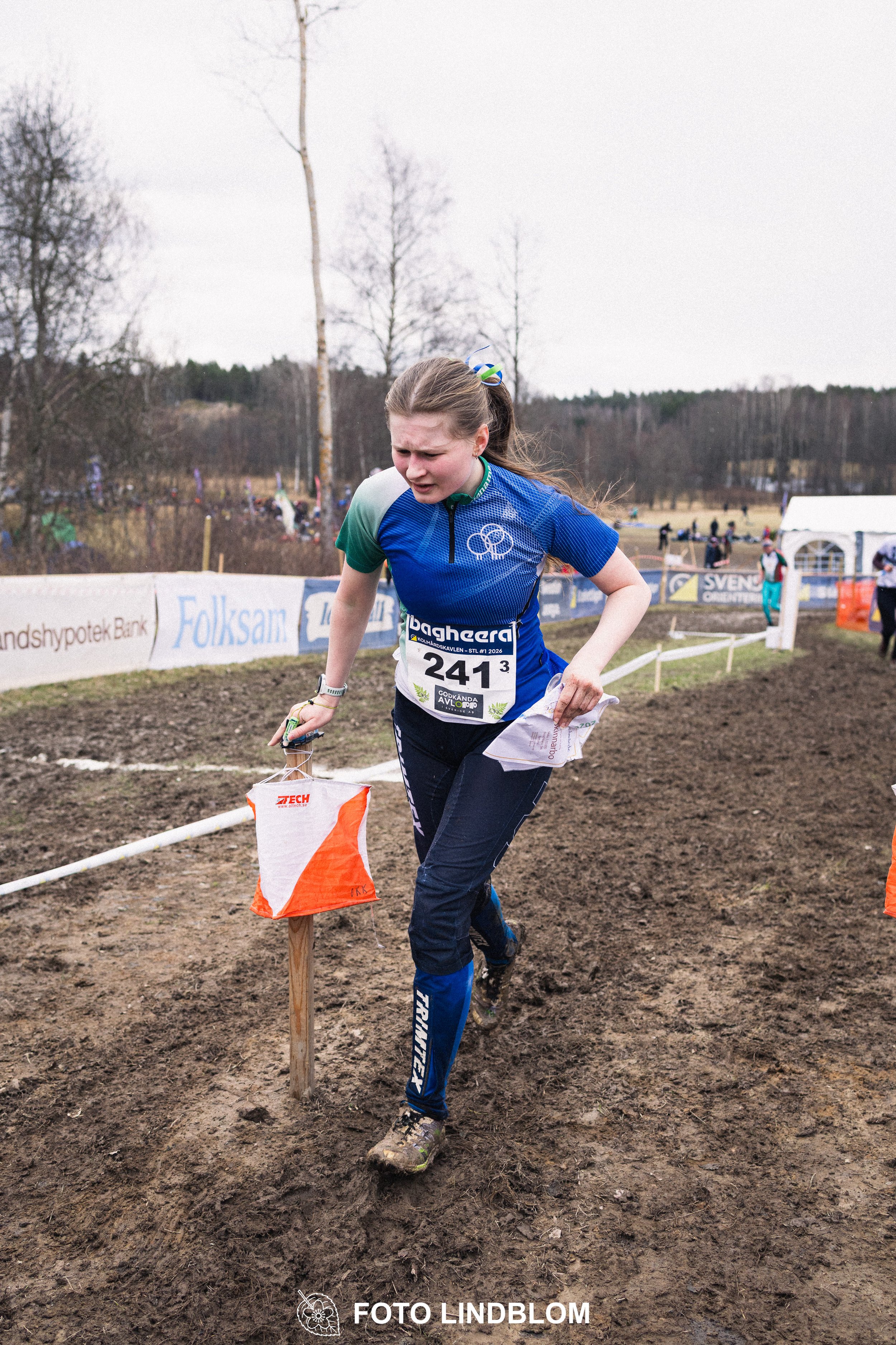 A photo from an orienteering relay race in Kolmården during spring 2026, captured by Foto Lindblom.