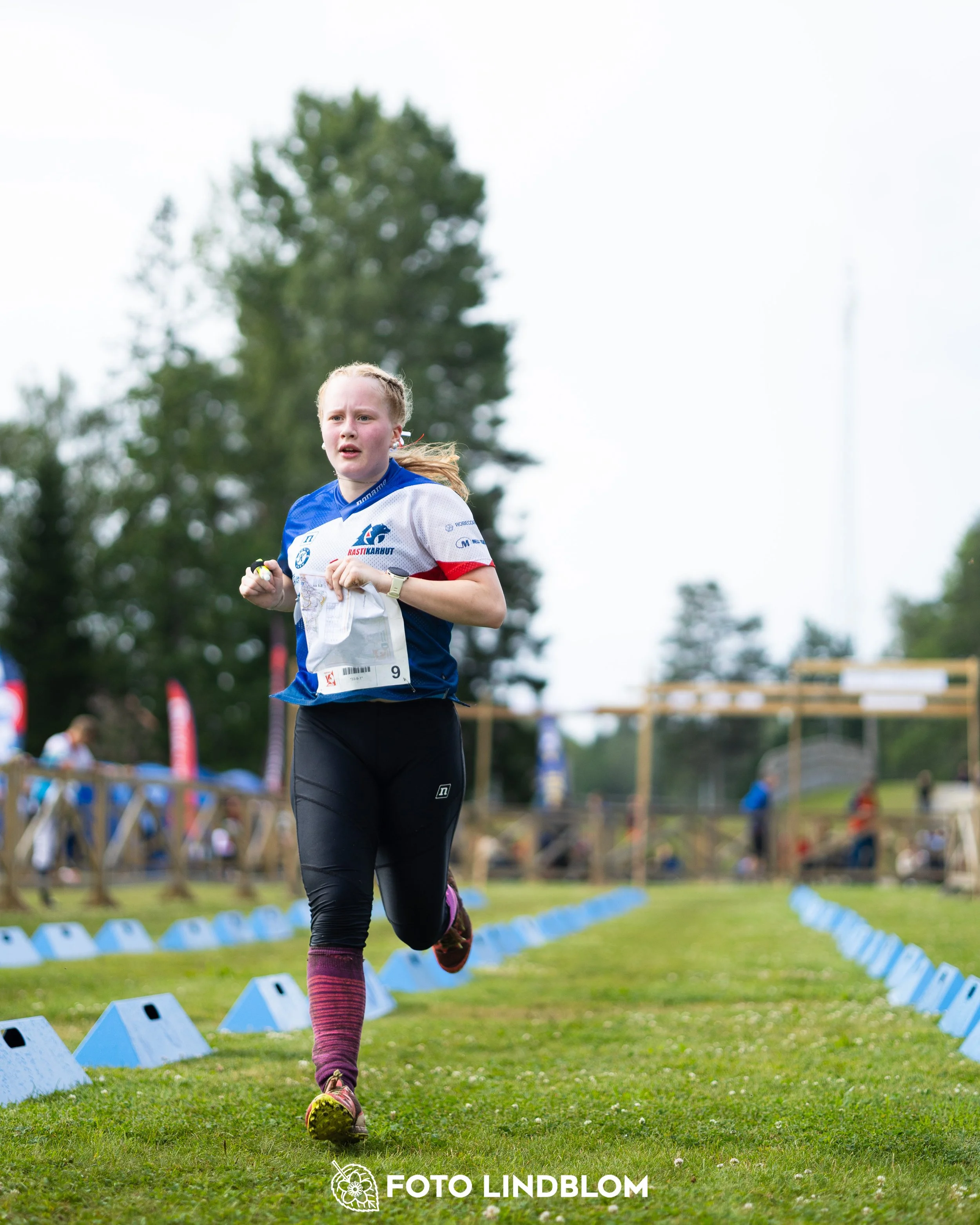 A picture from the youth 10 mila orienteering competition taken by Foto Lindblom