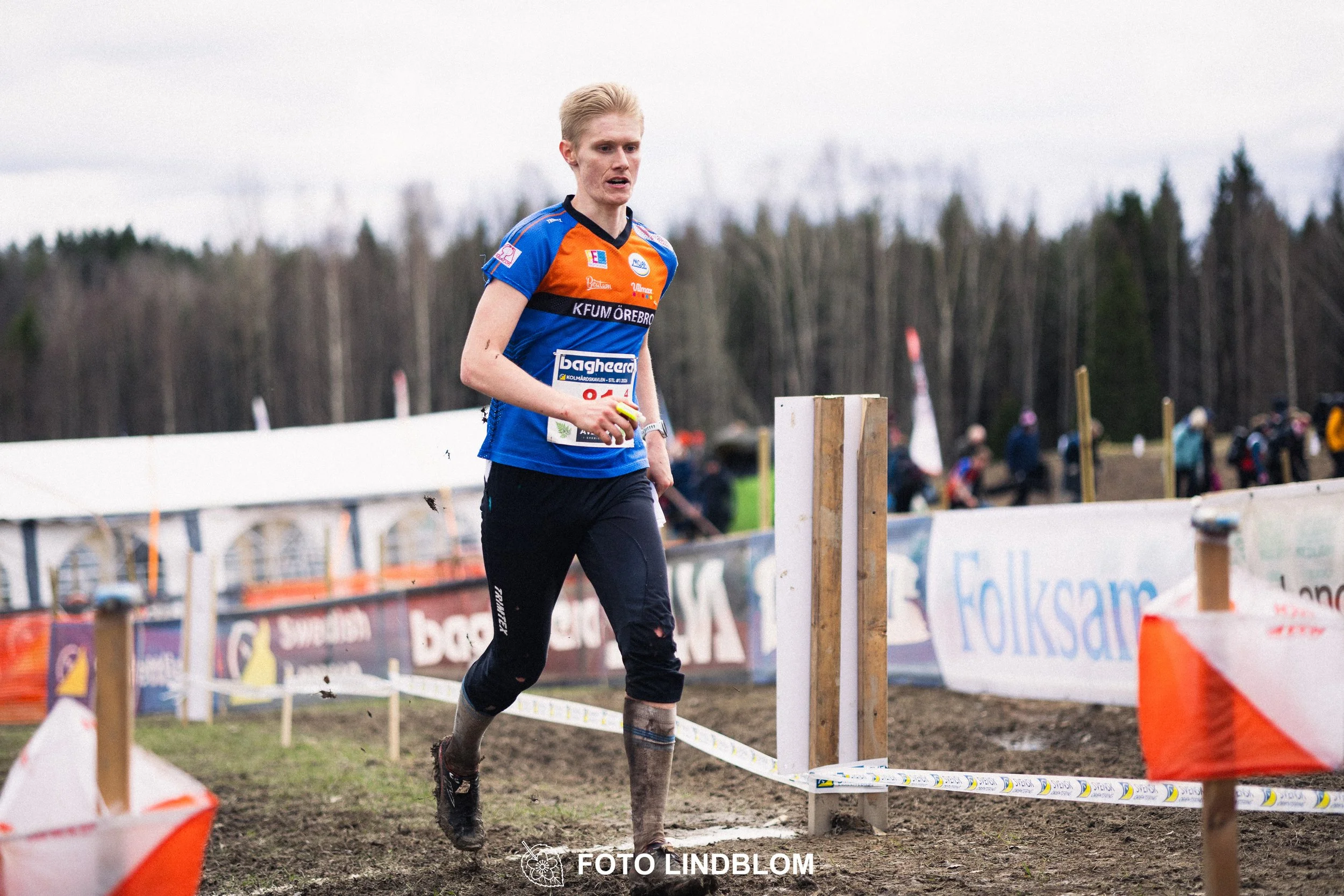 A moment captured during Kolmårdskavlen in the Swedish Stafettligan 2026 by Foto Lindblom.