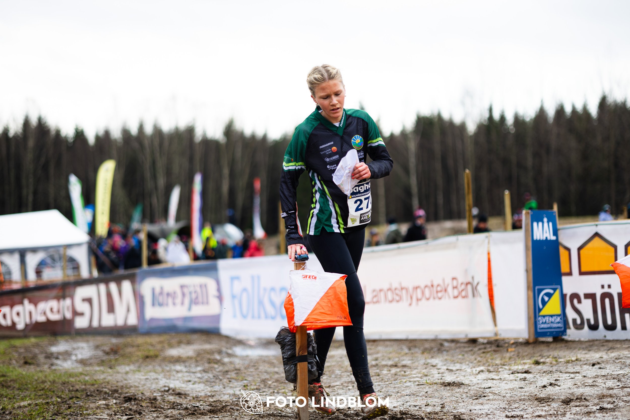 A moment captured during the Swedish League orienteering competition in Kolmården 2026 by Foto Lindblom.