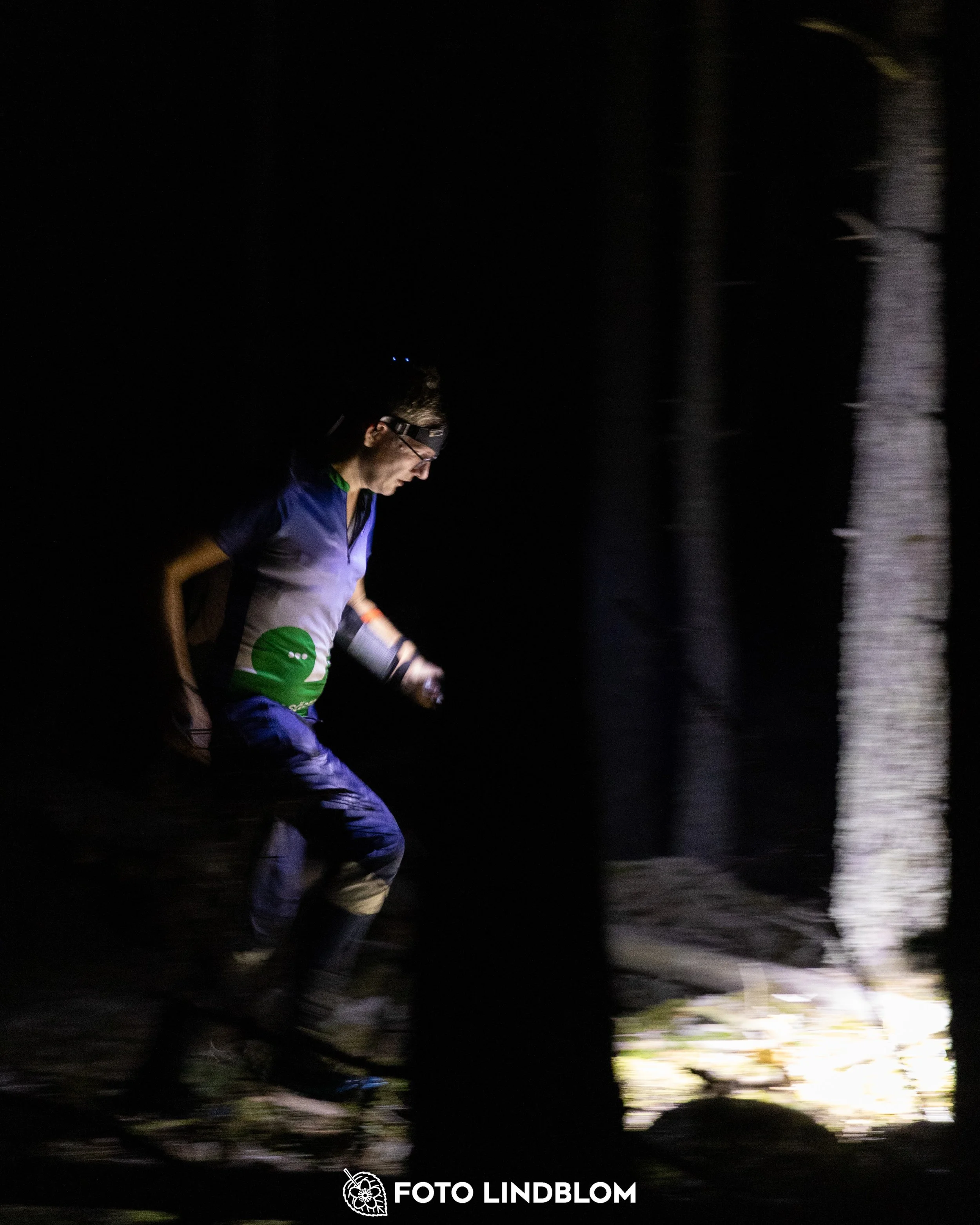 A picture from the Stockholm district championship in night orienteering taken by Foto Lindblom